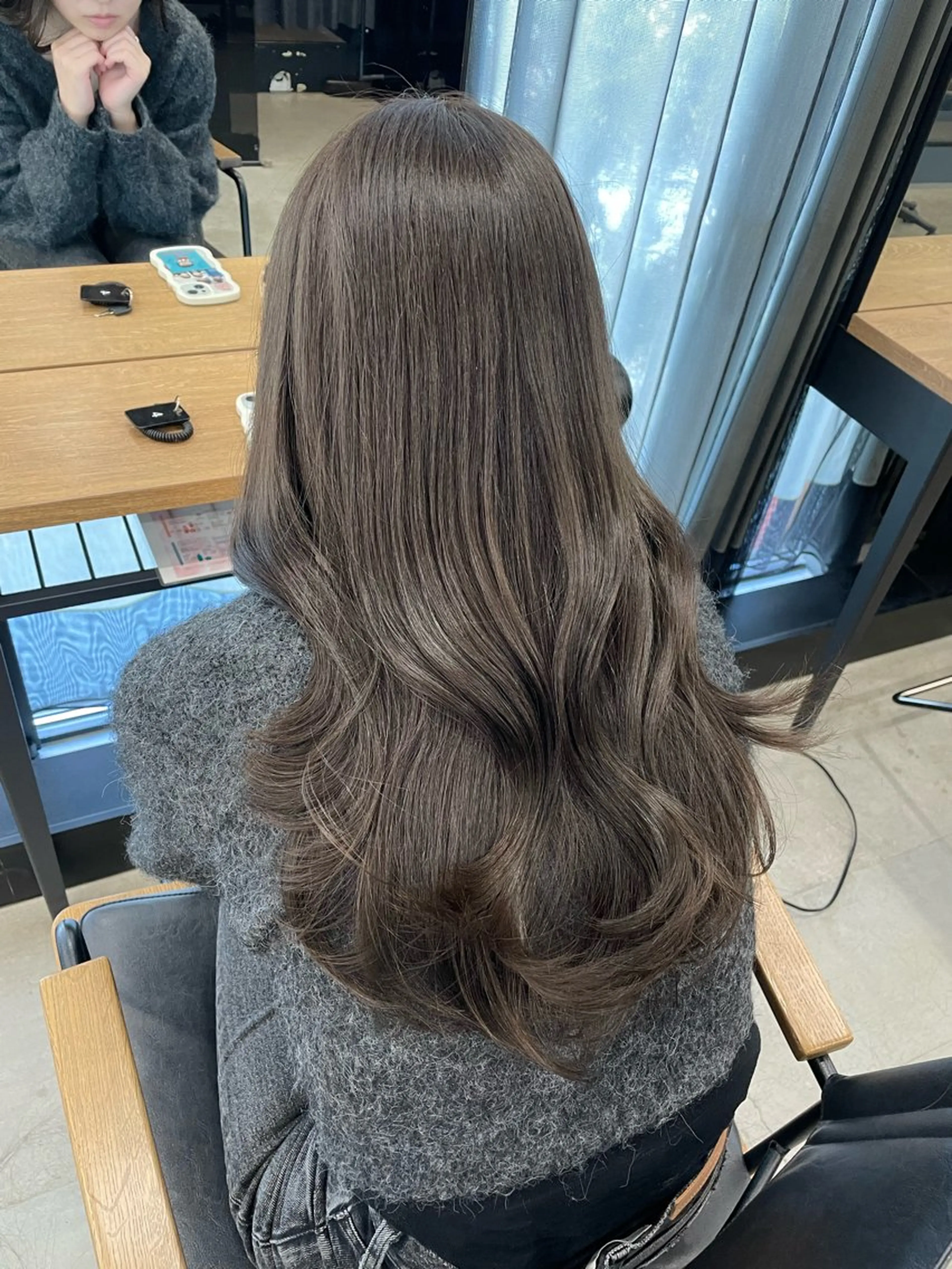 ロング 伊藤 莉奈　韓国ヘアのヘアスタイル