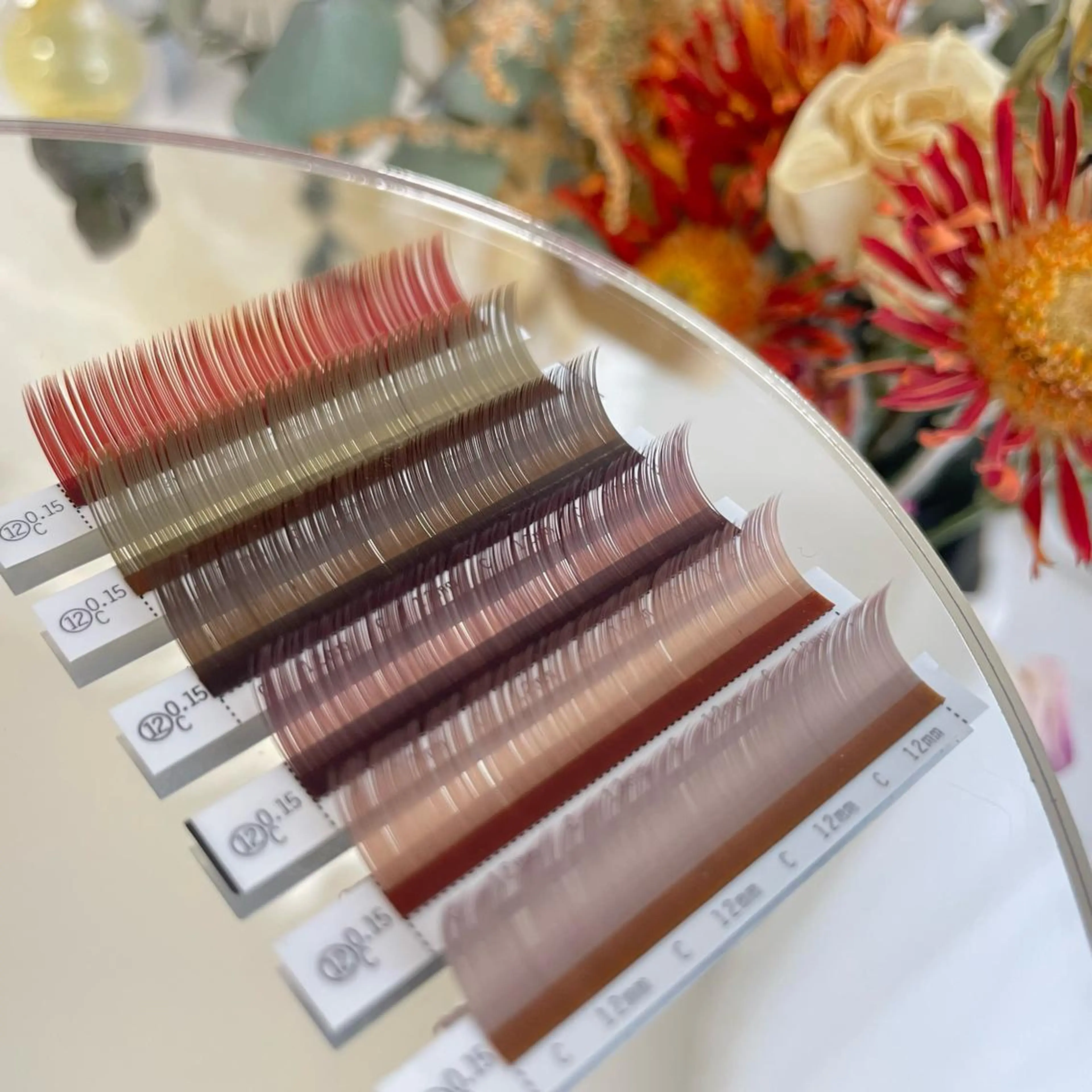 マツエク・マツパ アイブロウ 眉カラー フラットラッシュ 𝙈𝙖𝙠𝙤 ꨄ 束感まつ毛 ꨄ北堀江のマツエク・マツパデザイン