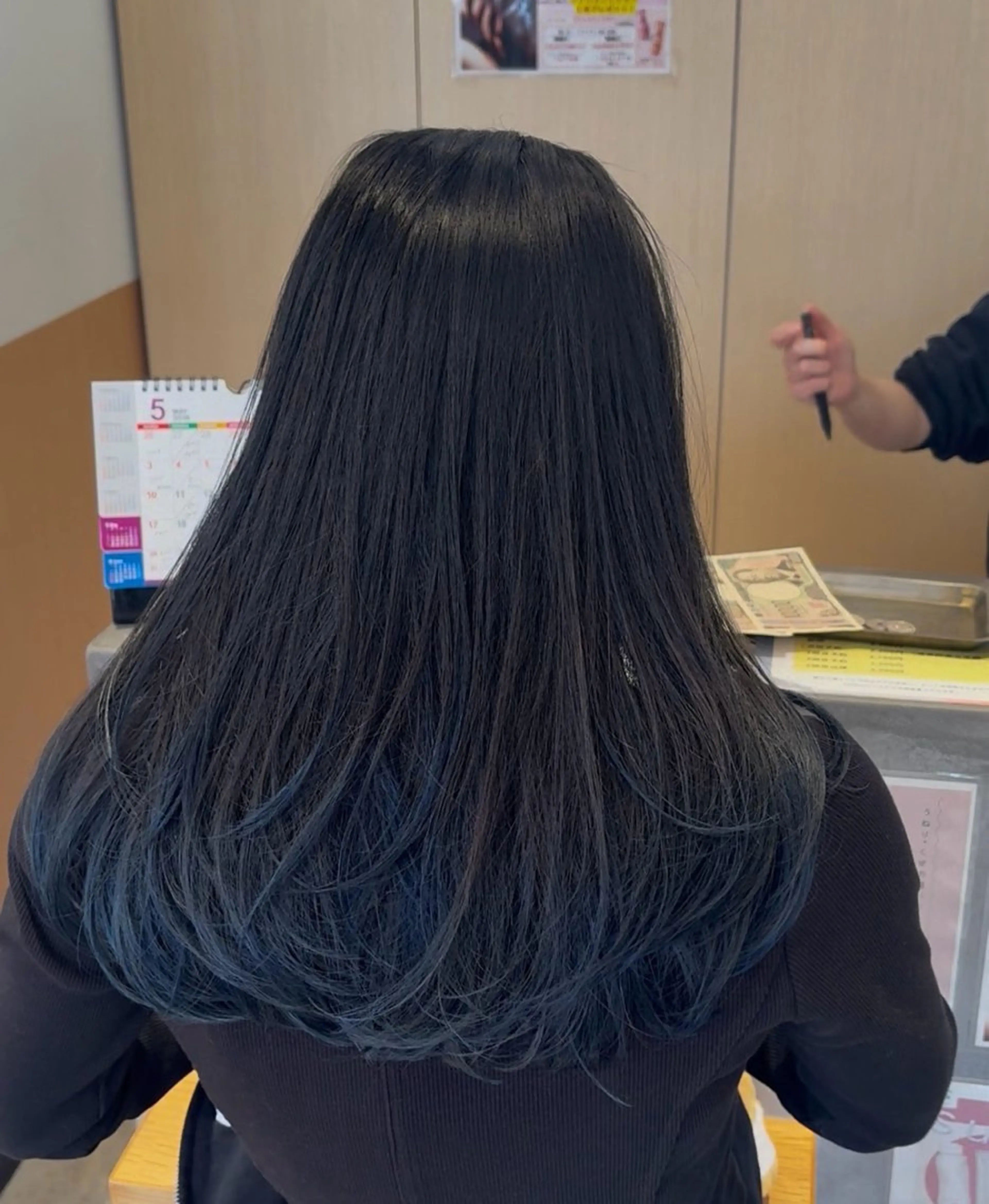 ロング カラー グラデーションカラー レイヤーカット カット ヘアカラー ハイトーン、カラー 特化⟡.·すわ☁️のヘアスタイル