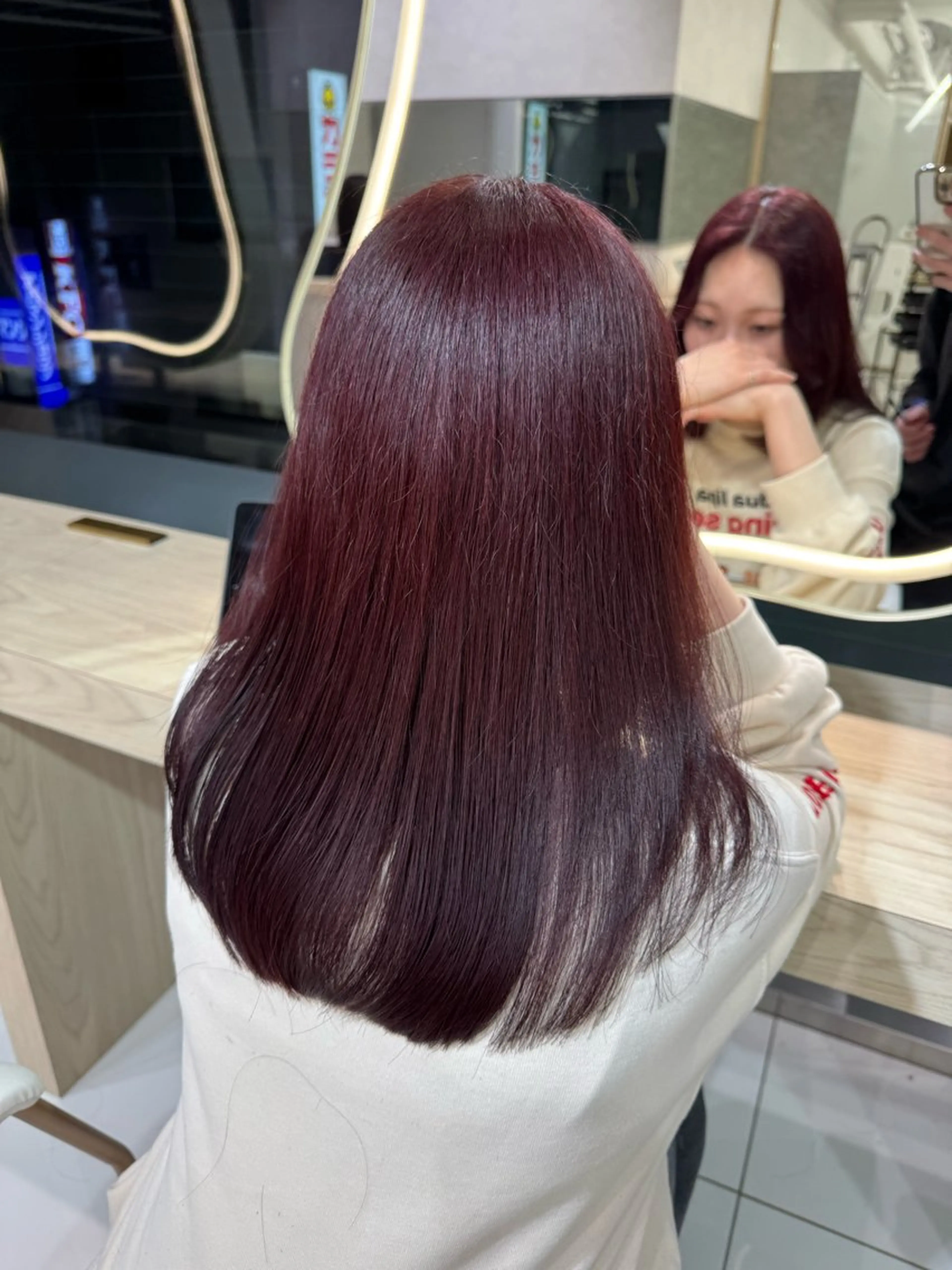 【⭐️当日限定⭐️】小顔カット＋透明感カラー＋艶トリートメントで垢抜けヘアに✨の写真