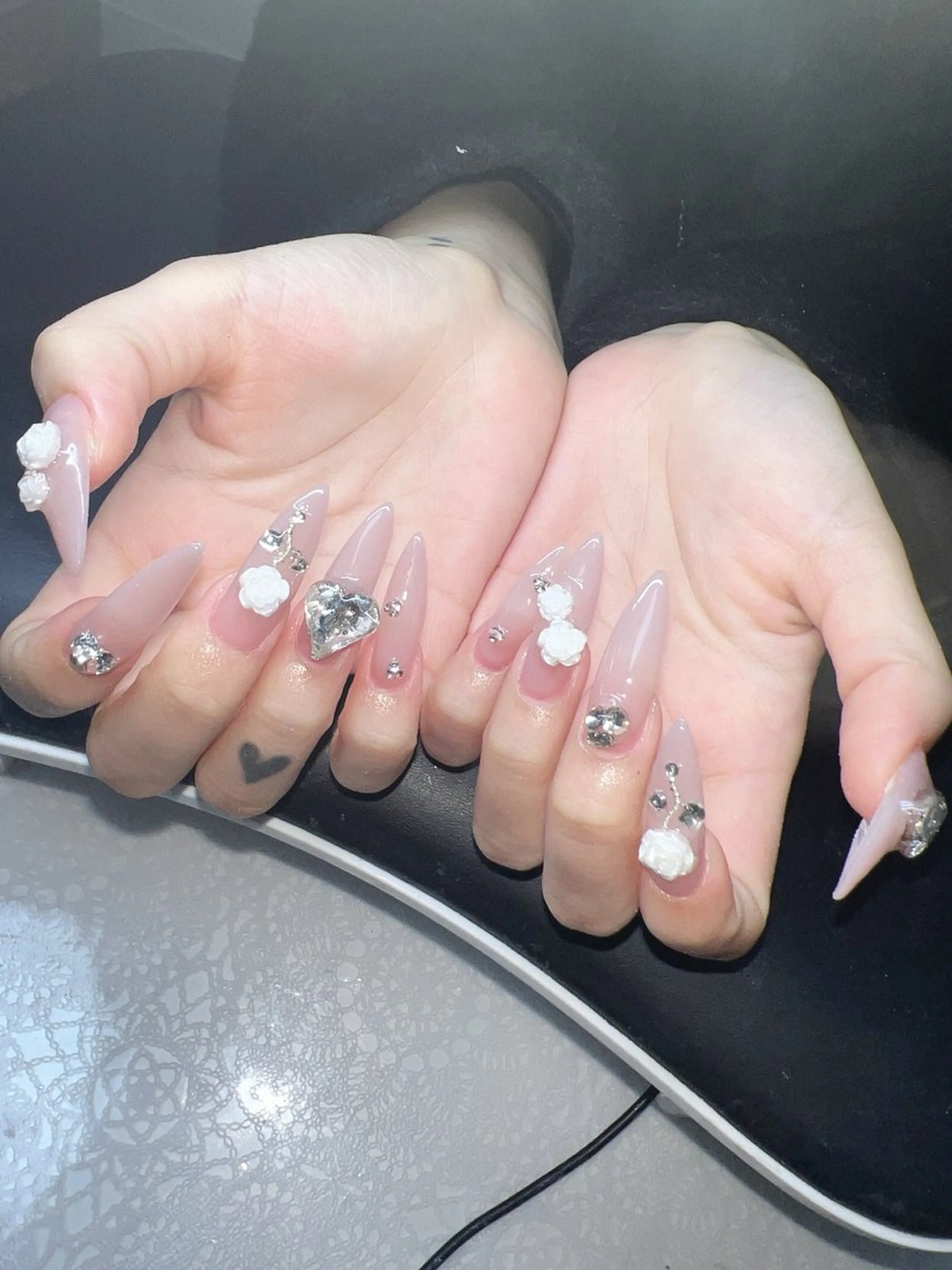 ネイル Lee Nailsのネイルデザイン