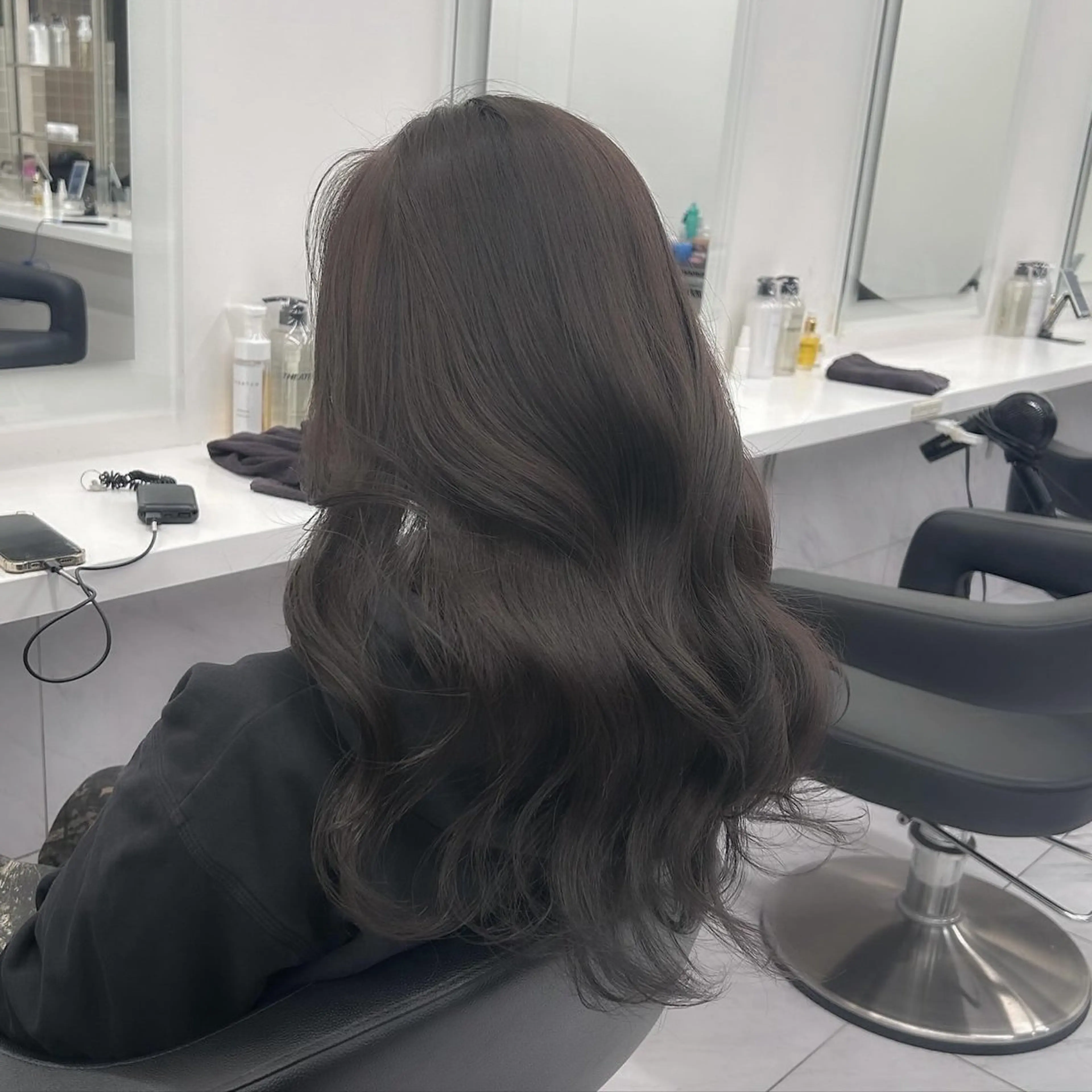 ロング カラー パーマ ヘアアレンジ メンズ キッズ ヘアカラー トリートメント ヘアセット ブリーチなしカラー/ ブラウン/レイヤーのヘアスタイル