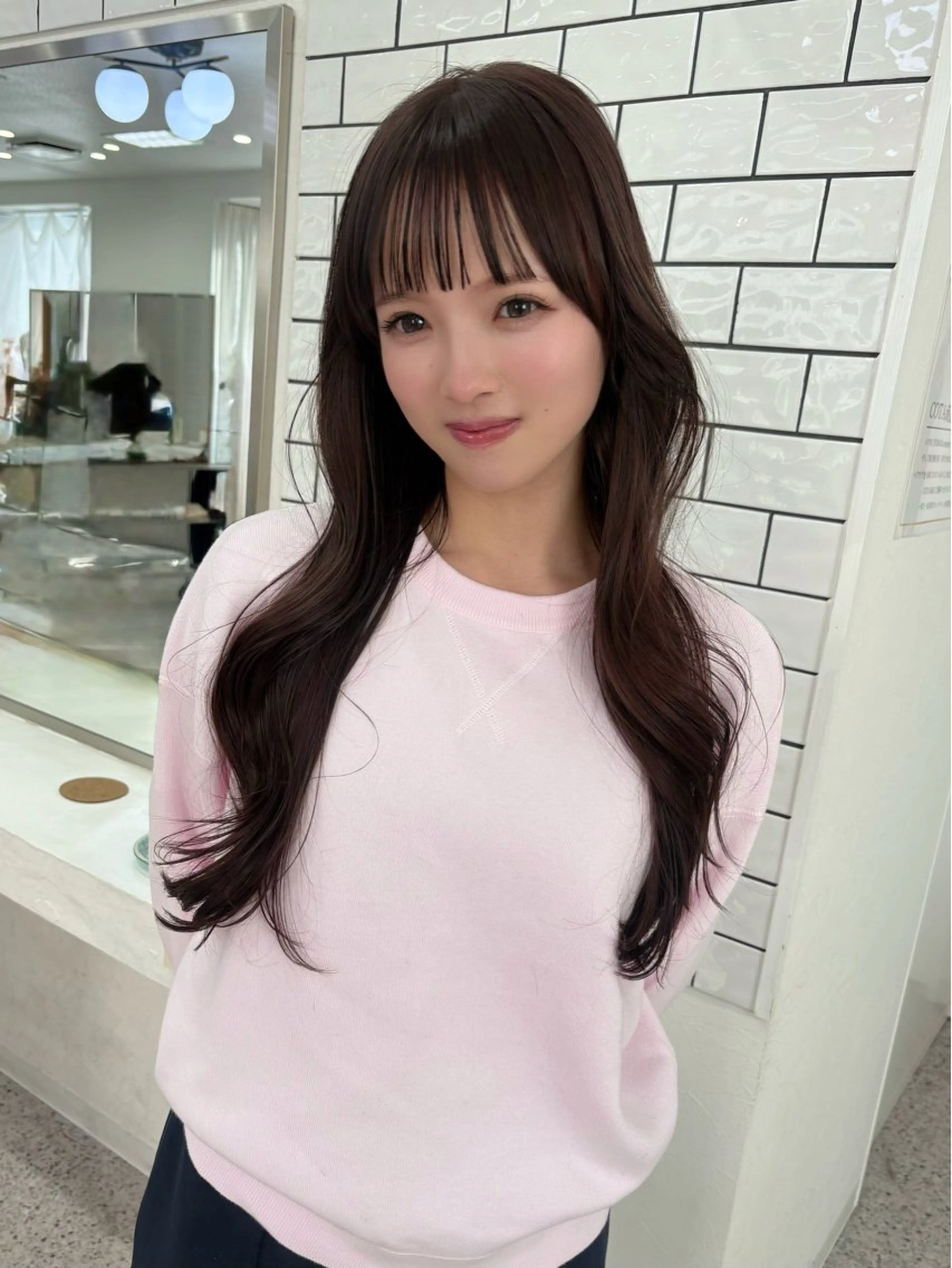 ロング カラー LOMARLIE JURIAのヘアスタイル