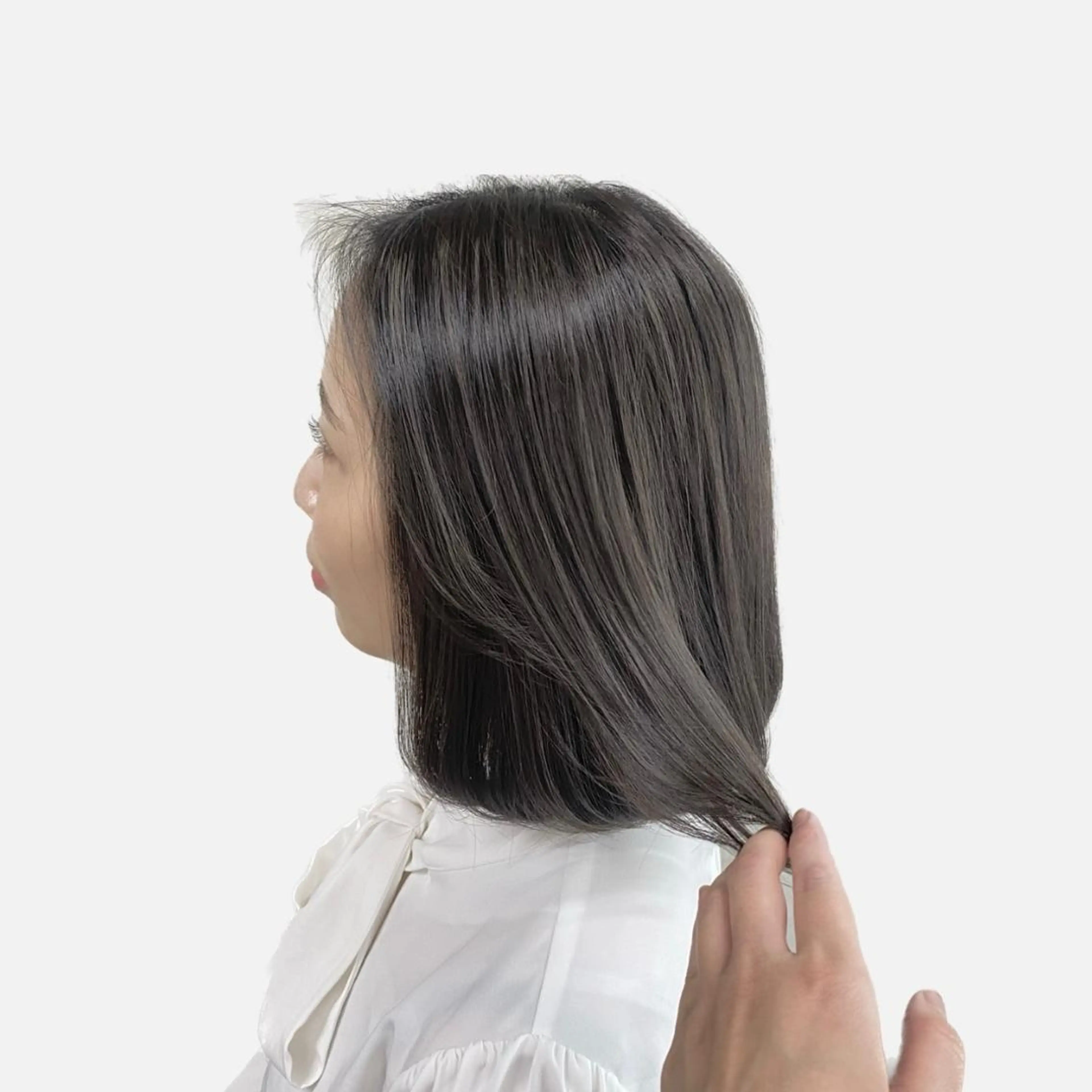 ミディアム カラー ブリーチ ハイライトカラー ハイライト 衣笠 結愛のマツエク・マツパデザイン