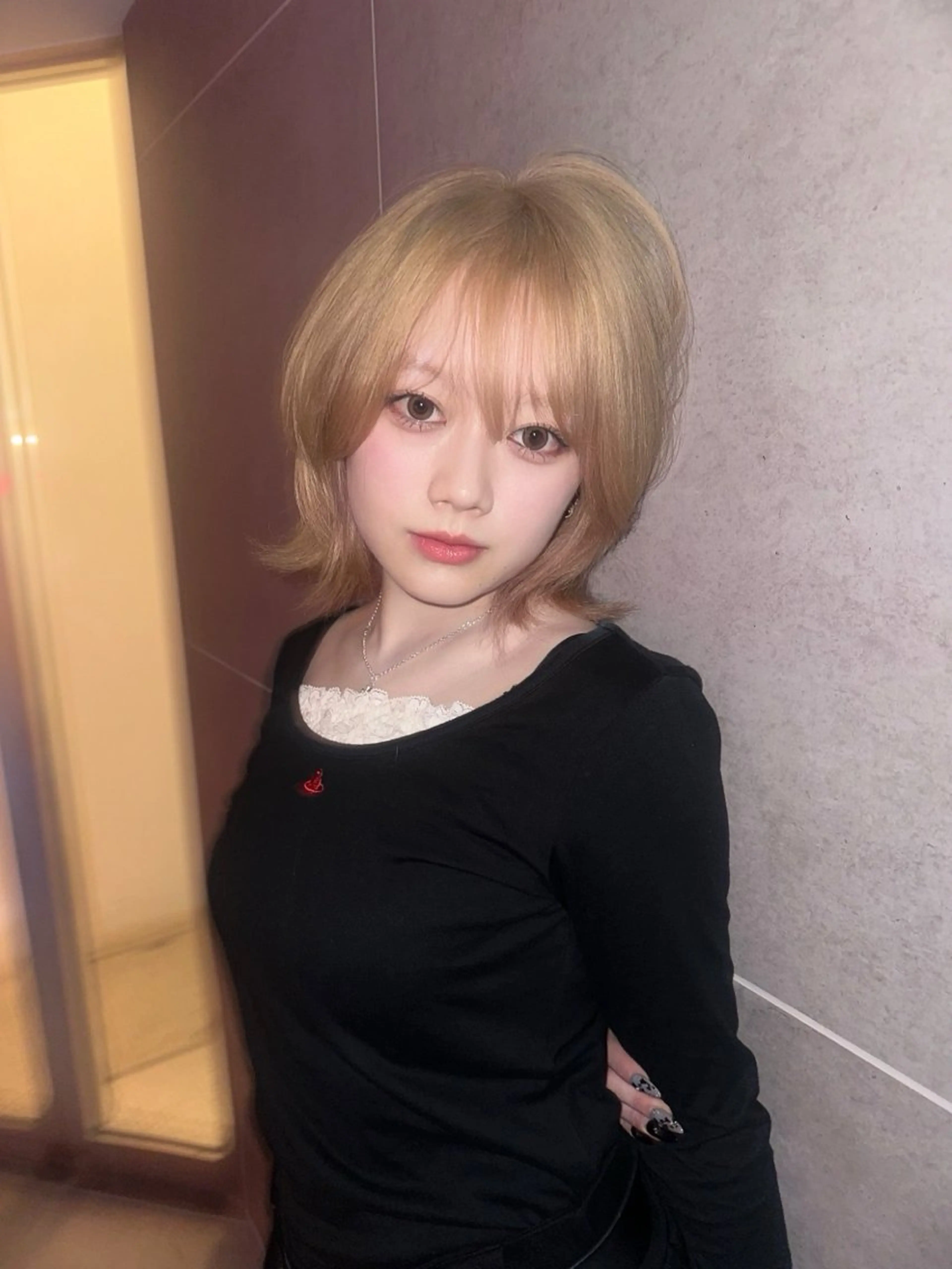 ミディアム ヘアカラー AIRA/ブリーチ ‪/透明感カラーのヘアスタイル