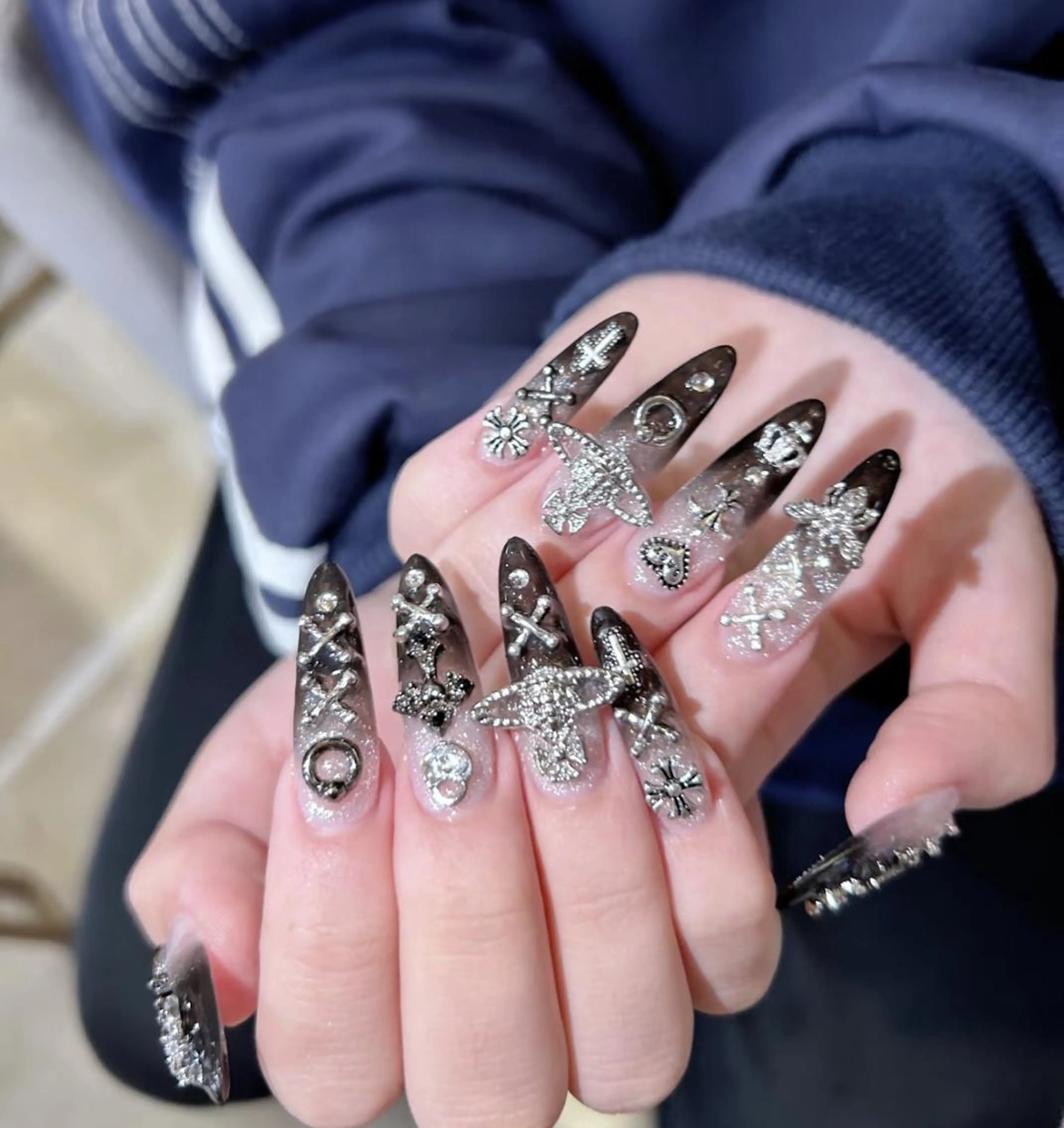 ネイル ハンドネイル 🎀 NaNa_nailのネイルデザイン