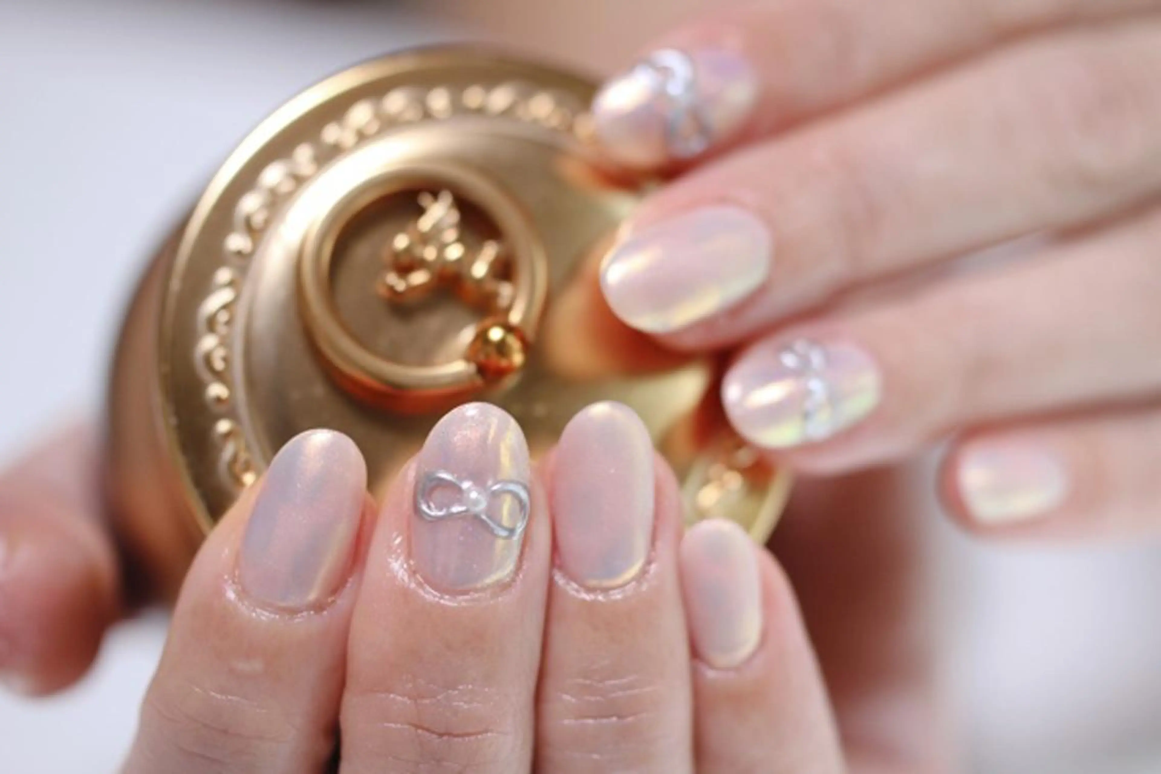 ネイル ジェルネイル ミラーネイル しみ えんのネイルデザイン