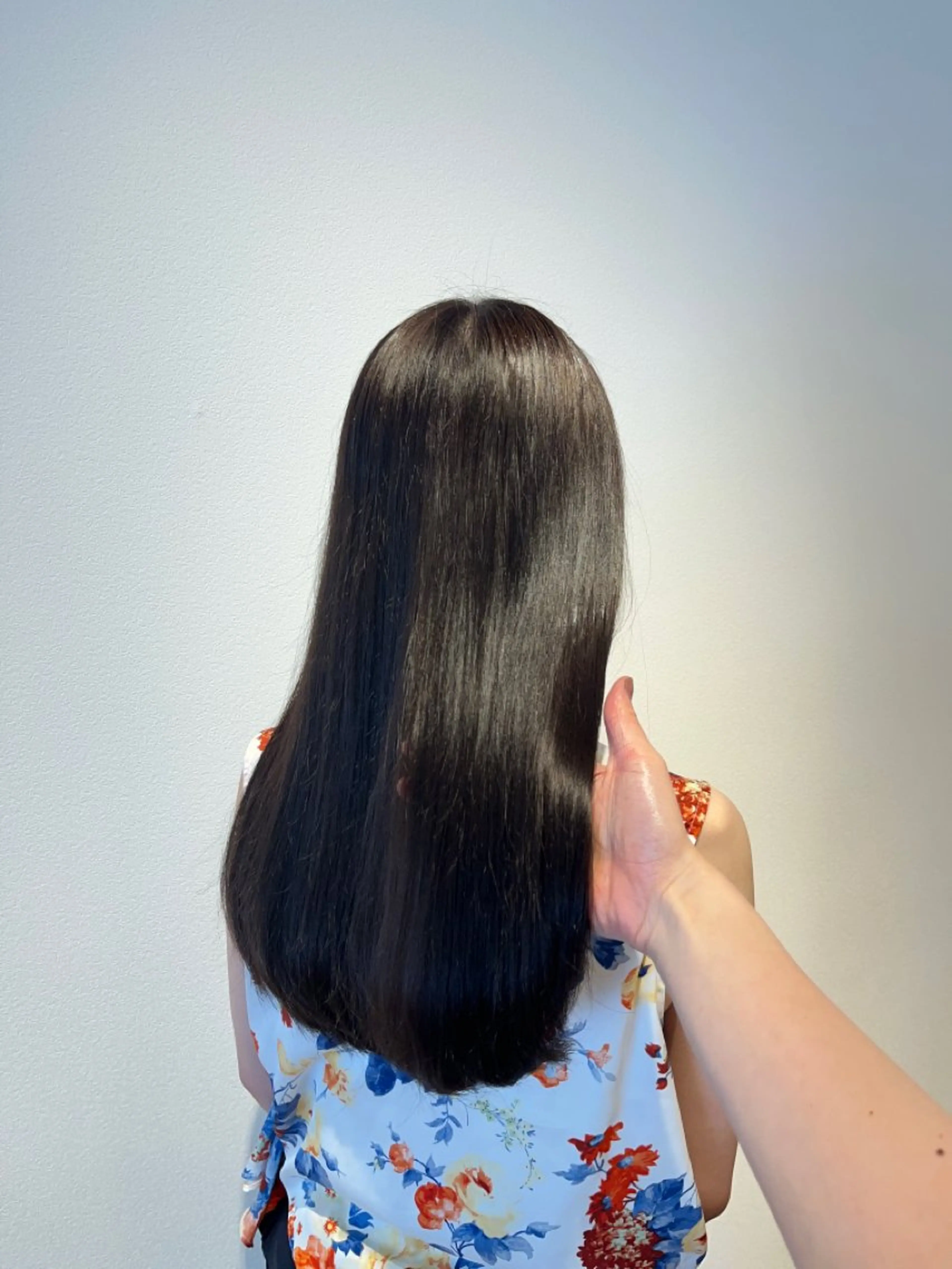 ロング カラー アッシュ バレイヤージュ ベージュカラー ブリーチ ケアブリーチ ヘアカラー トリートメント 🌼あんなtrend color🌼のヘアスタイル