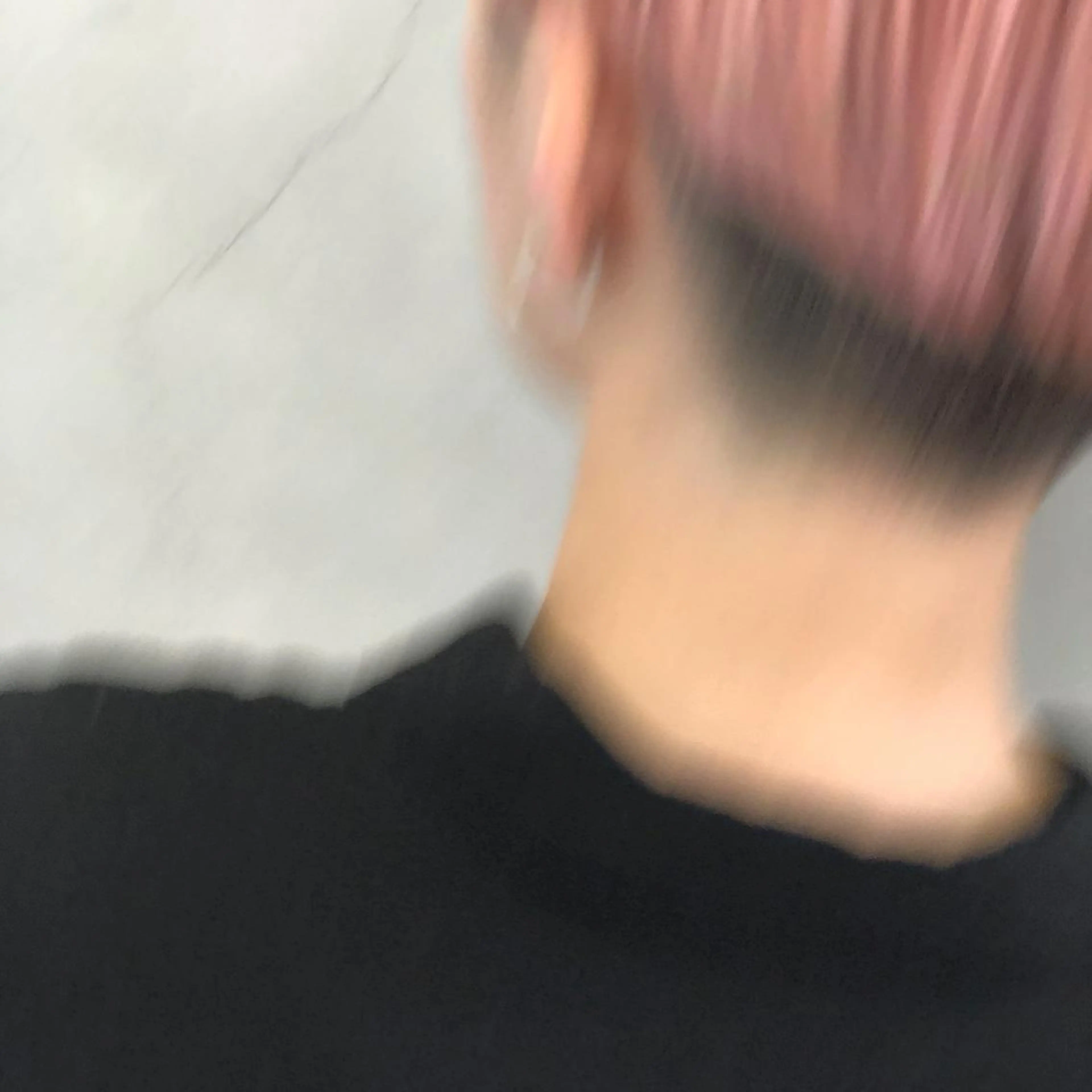 ショート カラー ブリーチカラーが人気 onnuのヘアスタイル