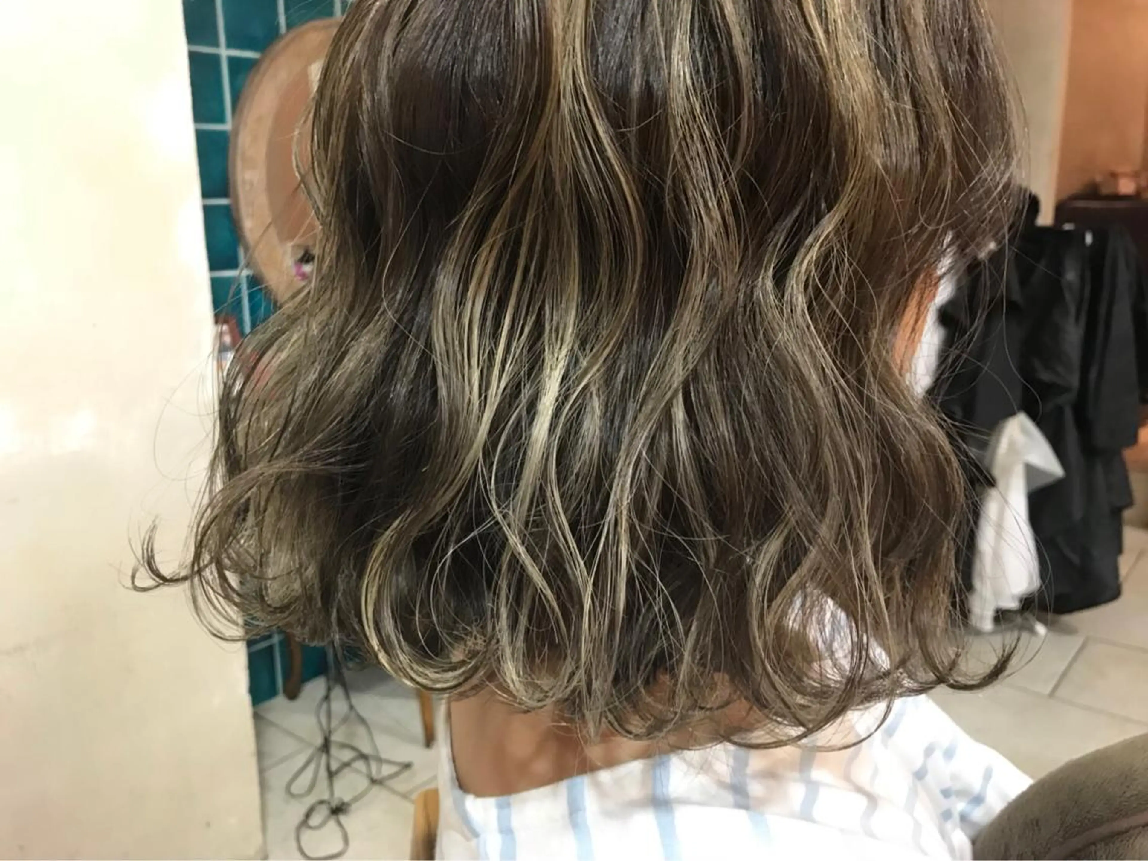 ミディアム カラー ハイライトカラー ハイライト 森 早希絵のヘアスタイル