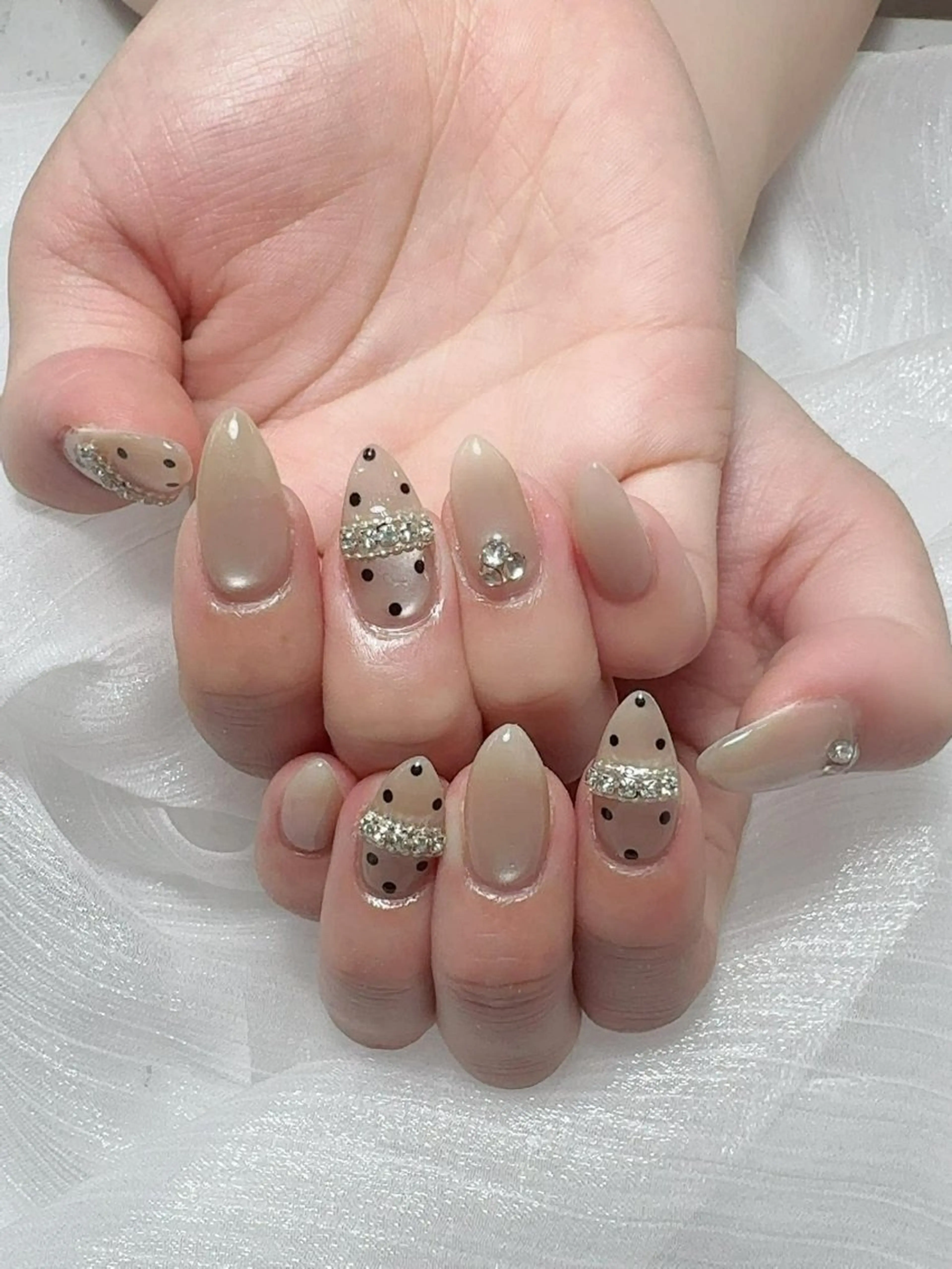 ネイル フレンチネイル グラデーション 韓国ネイル マグネットネイル ミラーネイル ハンドネイル Squen Nail 【持ち込みOK】のネイルデザイン