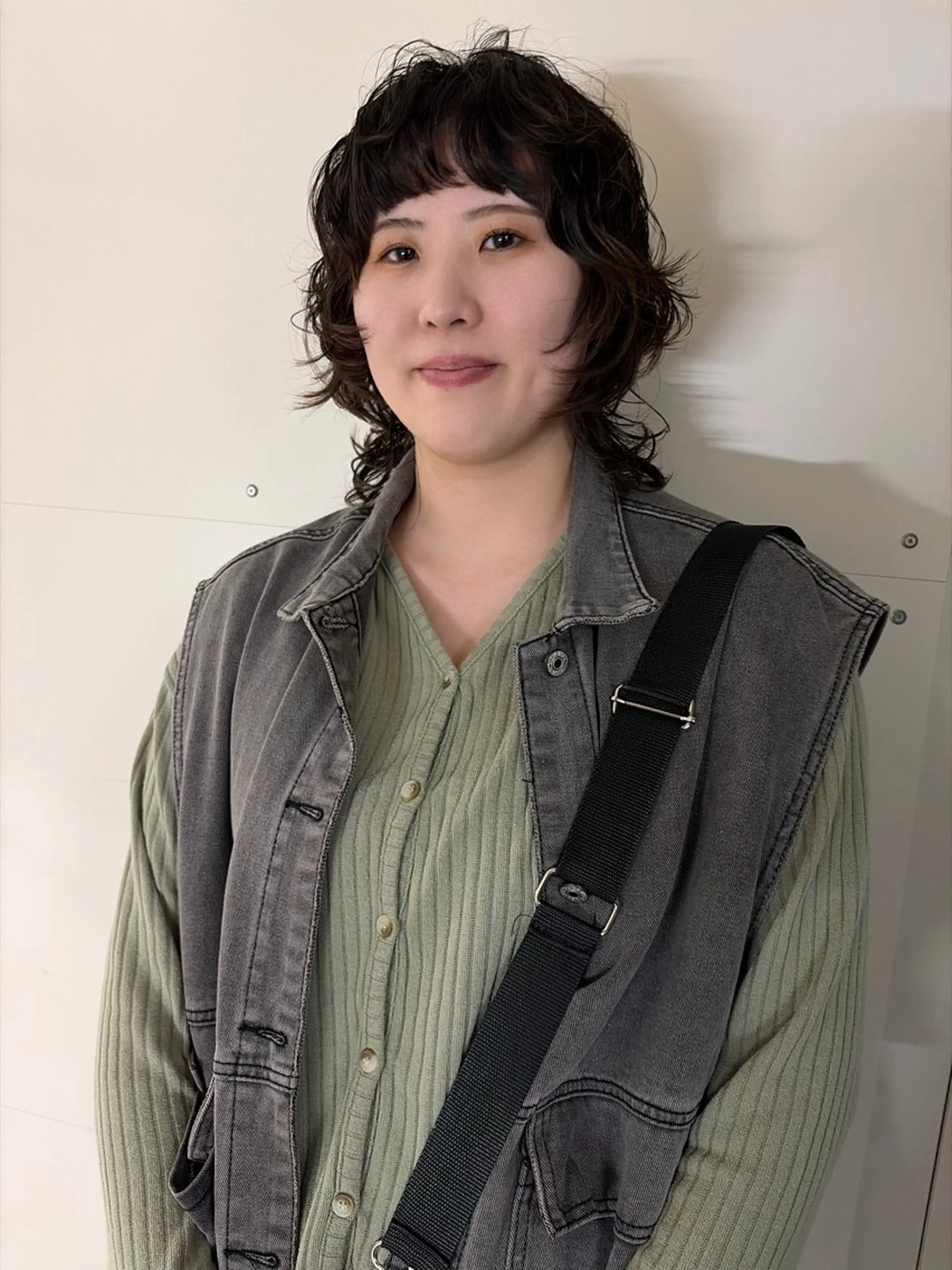 ミディアム パーマ ミディアムパーマ 顔周りカット レイヤーカット ウルフカット デジタルパーマ カット パーマ ボブ/パーマ kusa‪🌱‬のヘアスタイル