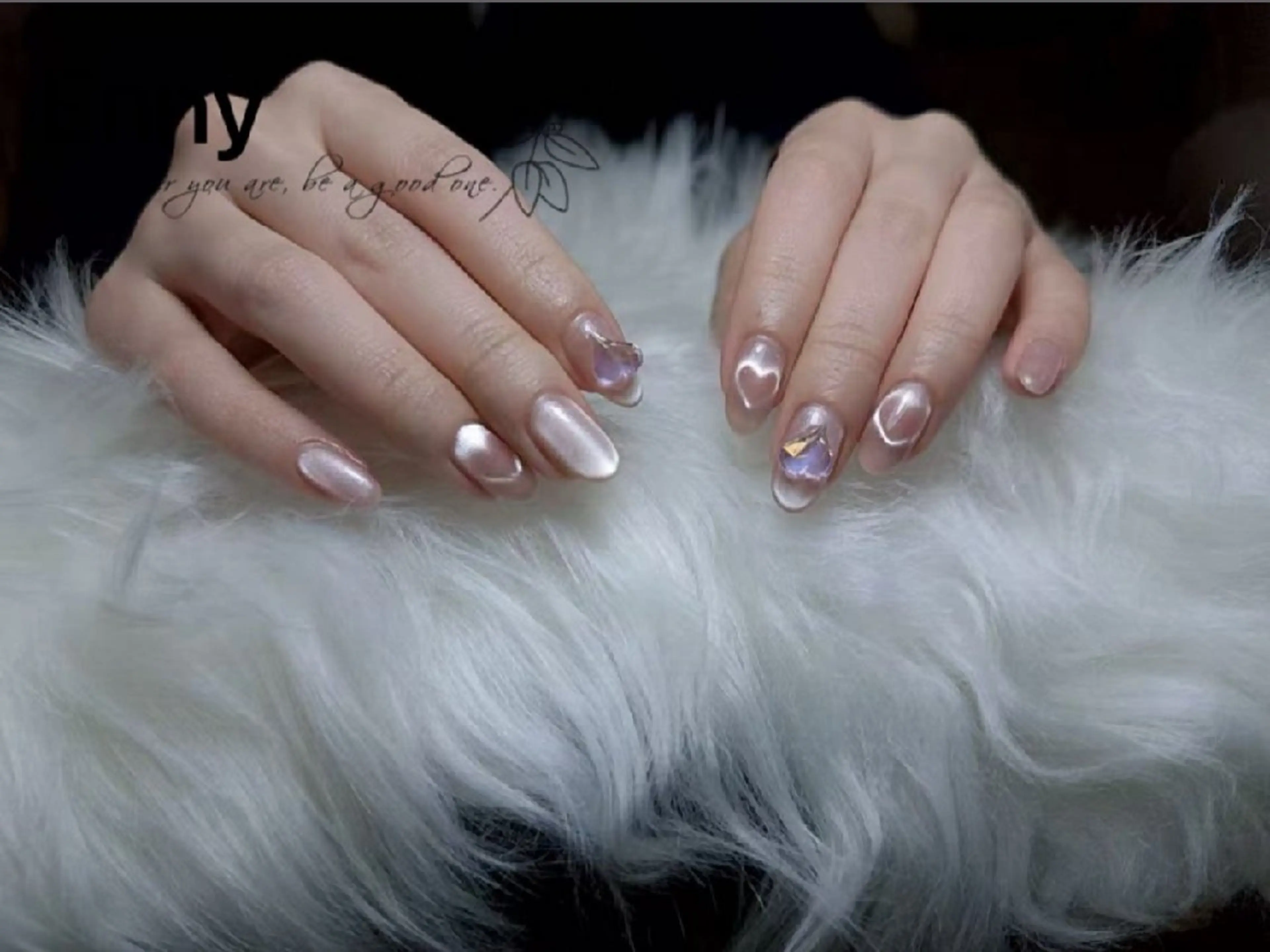 ネイル チークネイル フットネイル フレンチネイル ジェルネイル ガラスフレンチ ハンドネイル ル ナのネイルデザイン