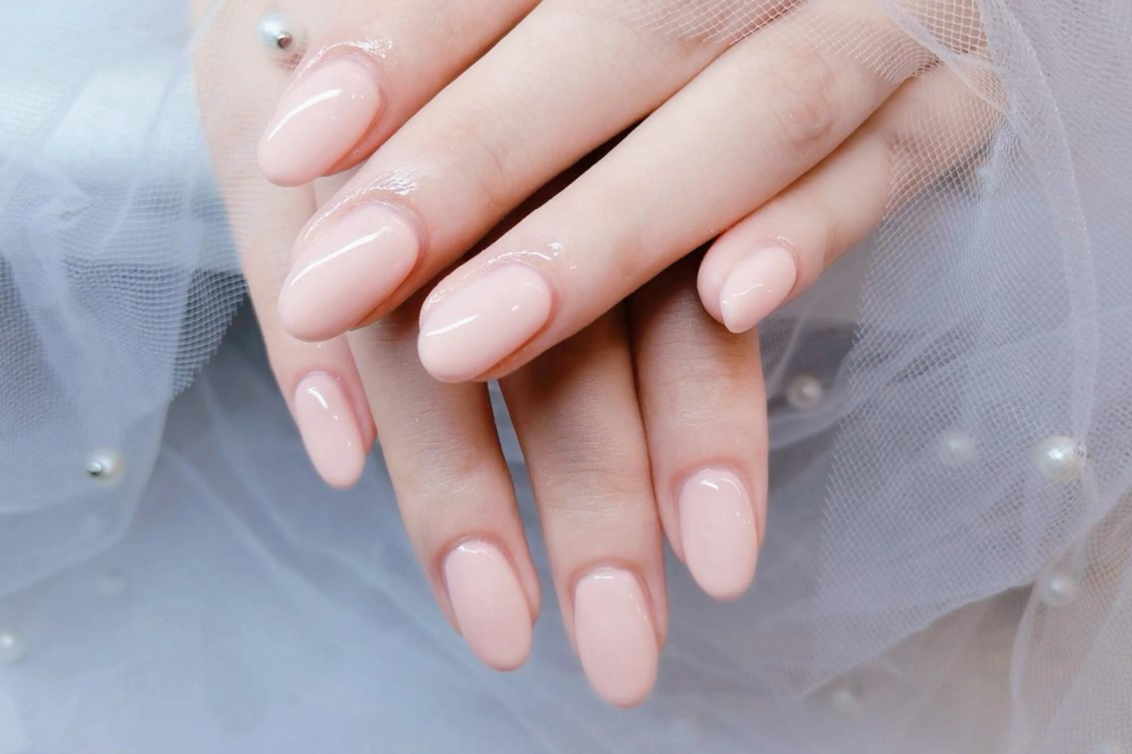 ミディアム ハンドネイル 💅 リリアのネイルデザイン