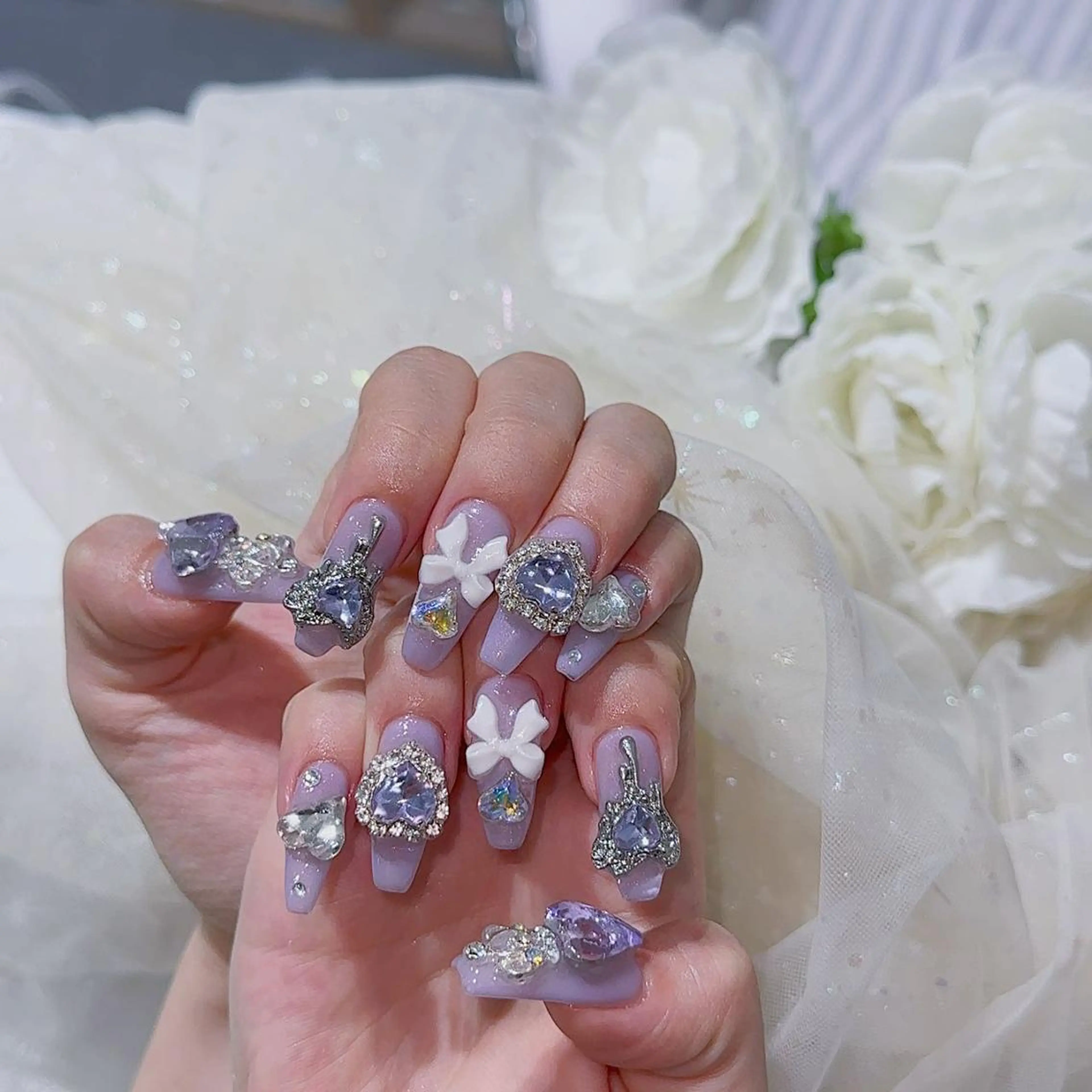 ネイル アートネイル 長さ出し ネイルチップ Queens ひなのネイルデザイン