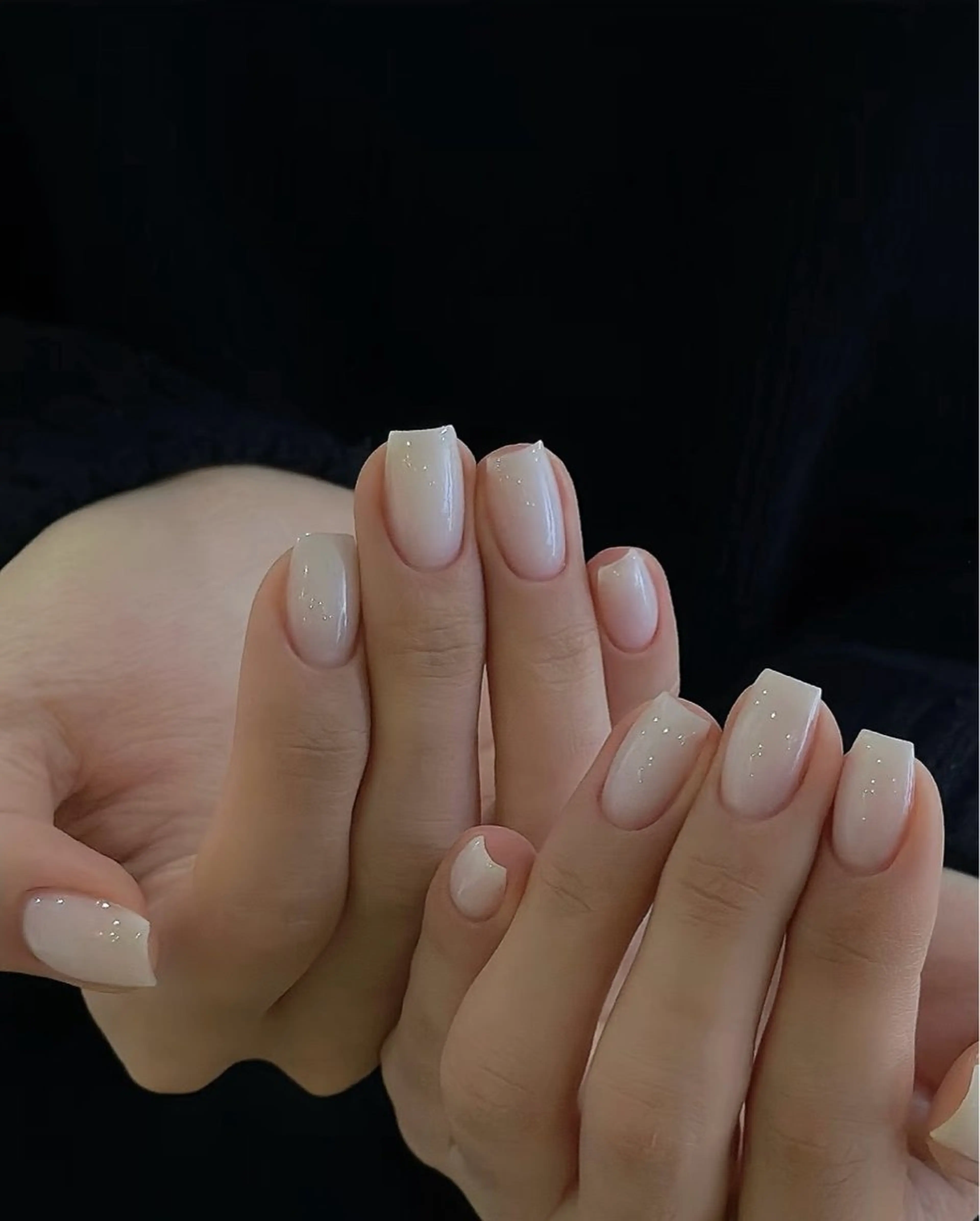 ネイル アートネイル オーロラネイル チークネイル フレンチネイル ガラスフレンチ ハンドネイル 🎀YooLi Nail salonのネイルデザイン