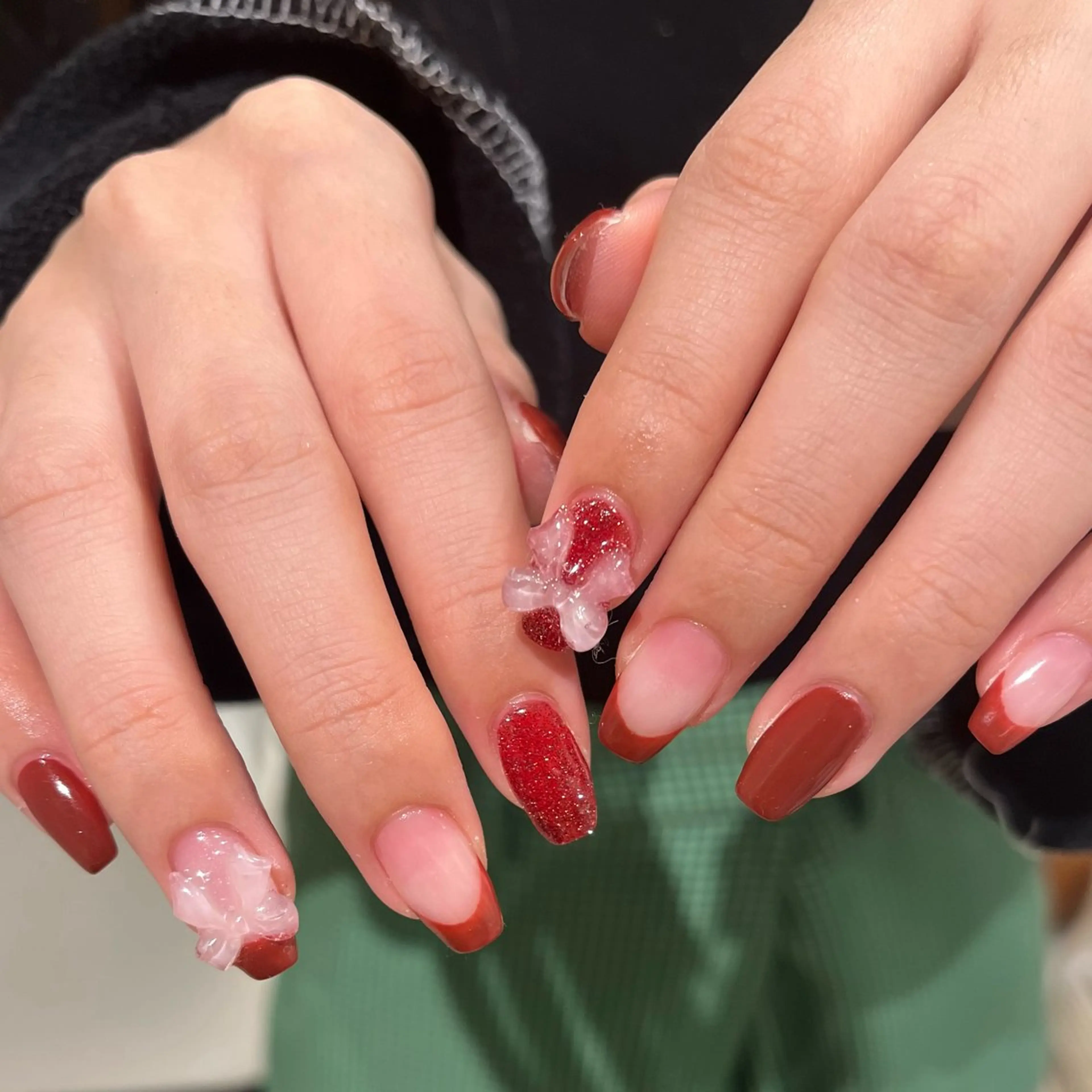 ネイル 冬ネイル クリスマス ハンドネイル Momone ／渋谷／パラジェルのネイルデザイン