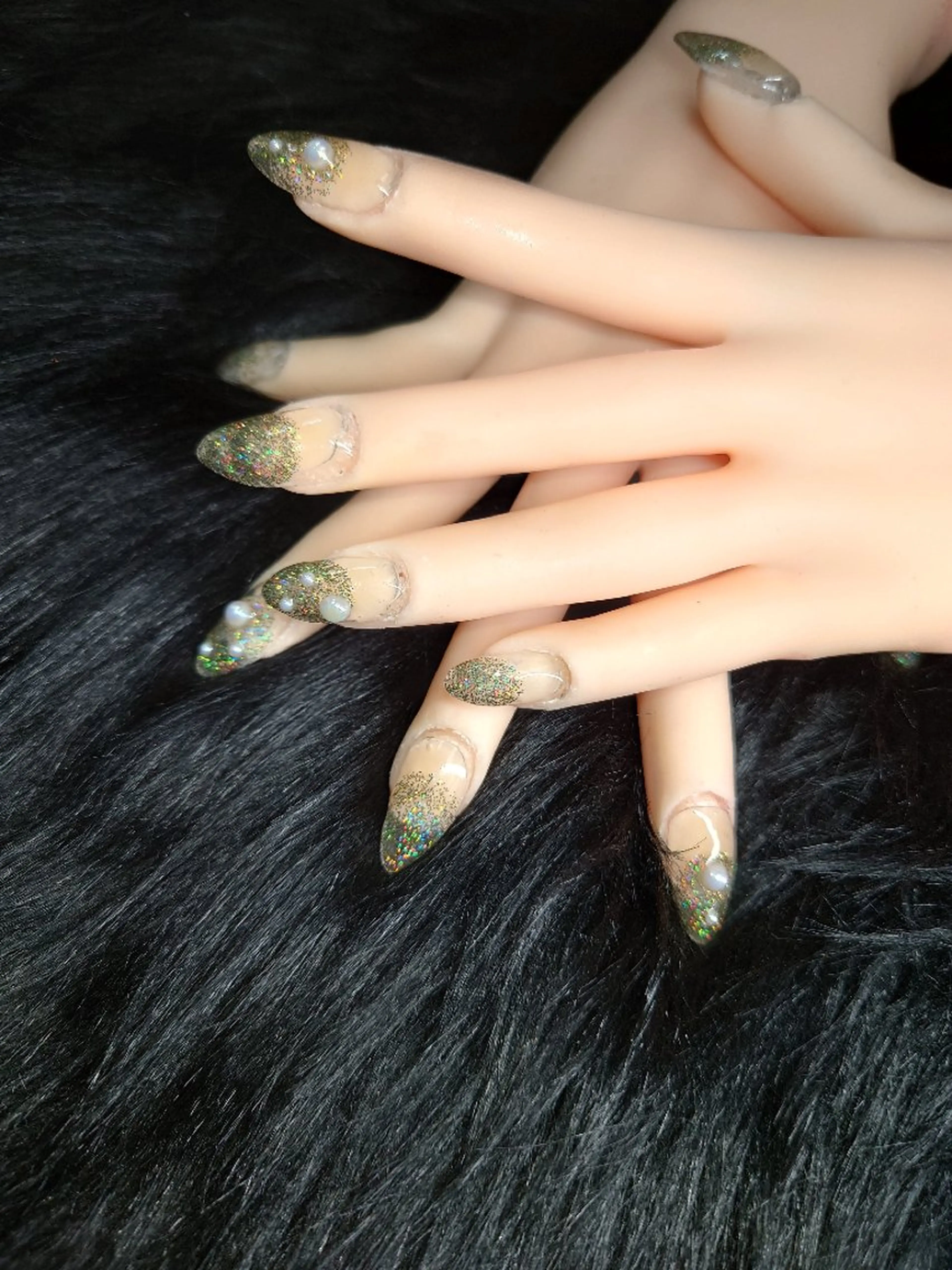 ネイル White  Se7enのネイルデザイン