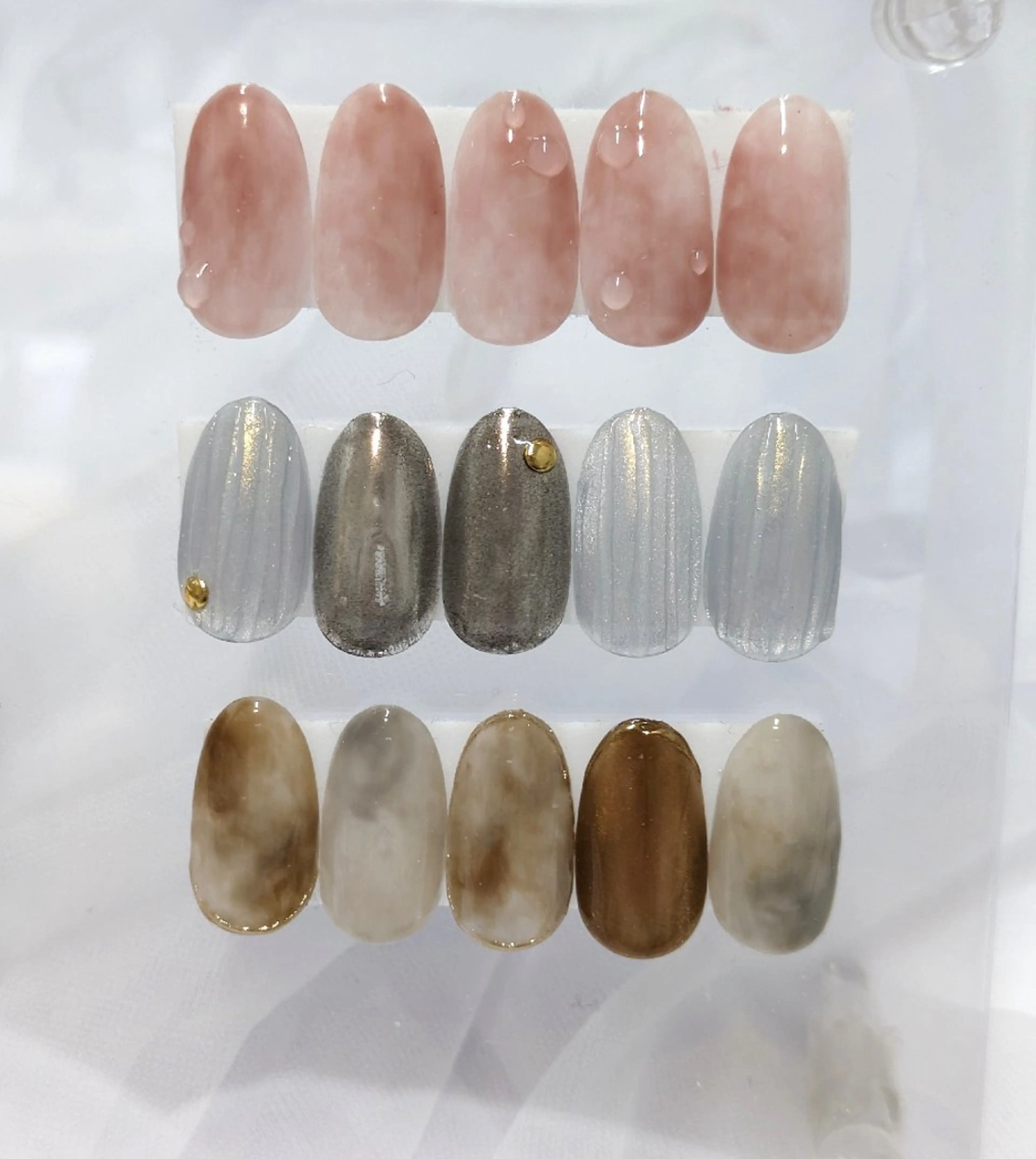 ネイル ニュアンスネイル ハンドネイル 會田 瑠衣のネイルデザイン