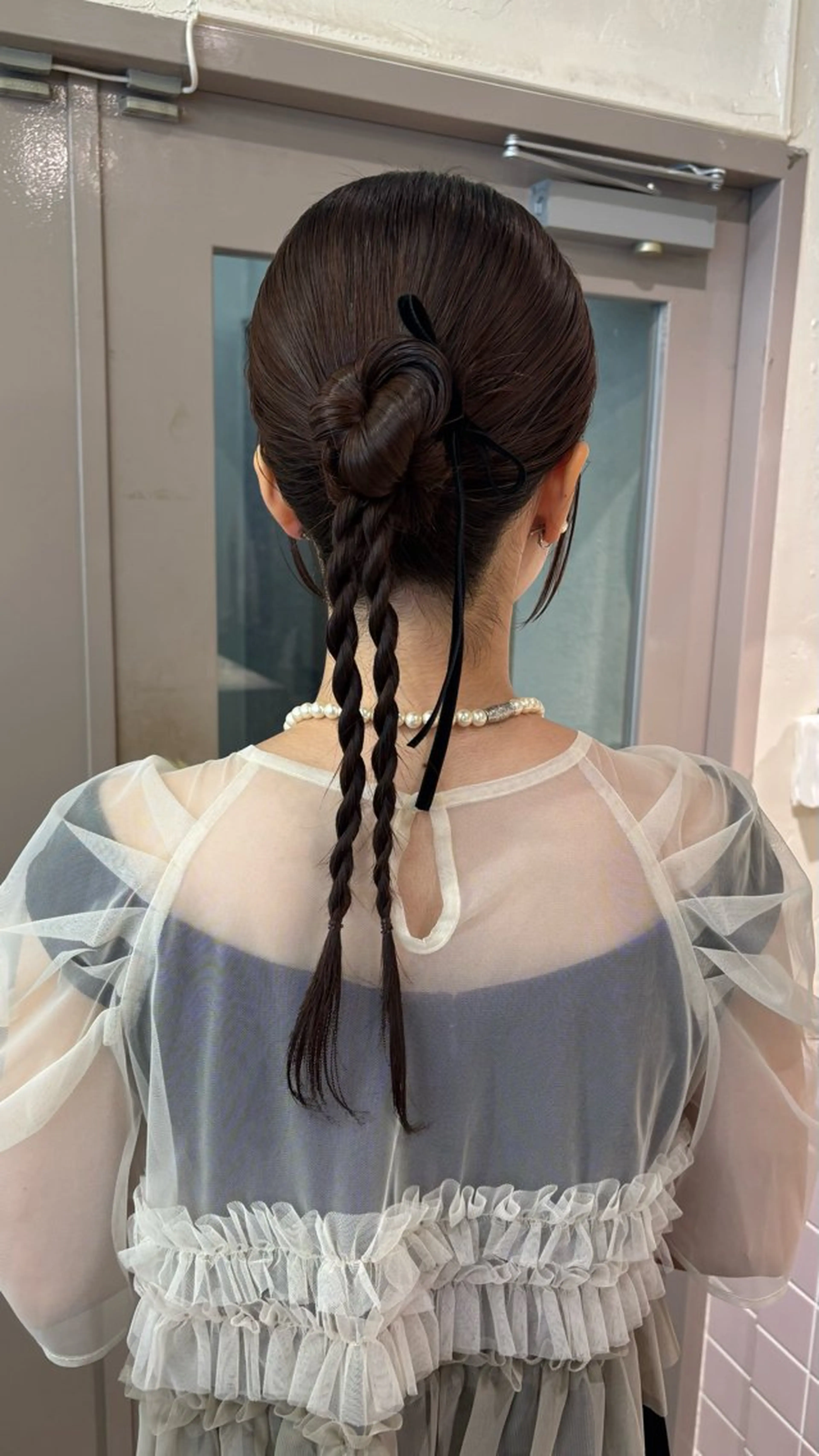 セミロング ヘアセット 西山 紗耶香🪽 透明感カラー/ボブのヘアスタイル