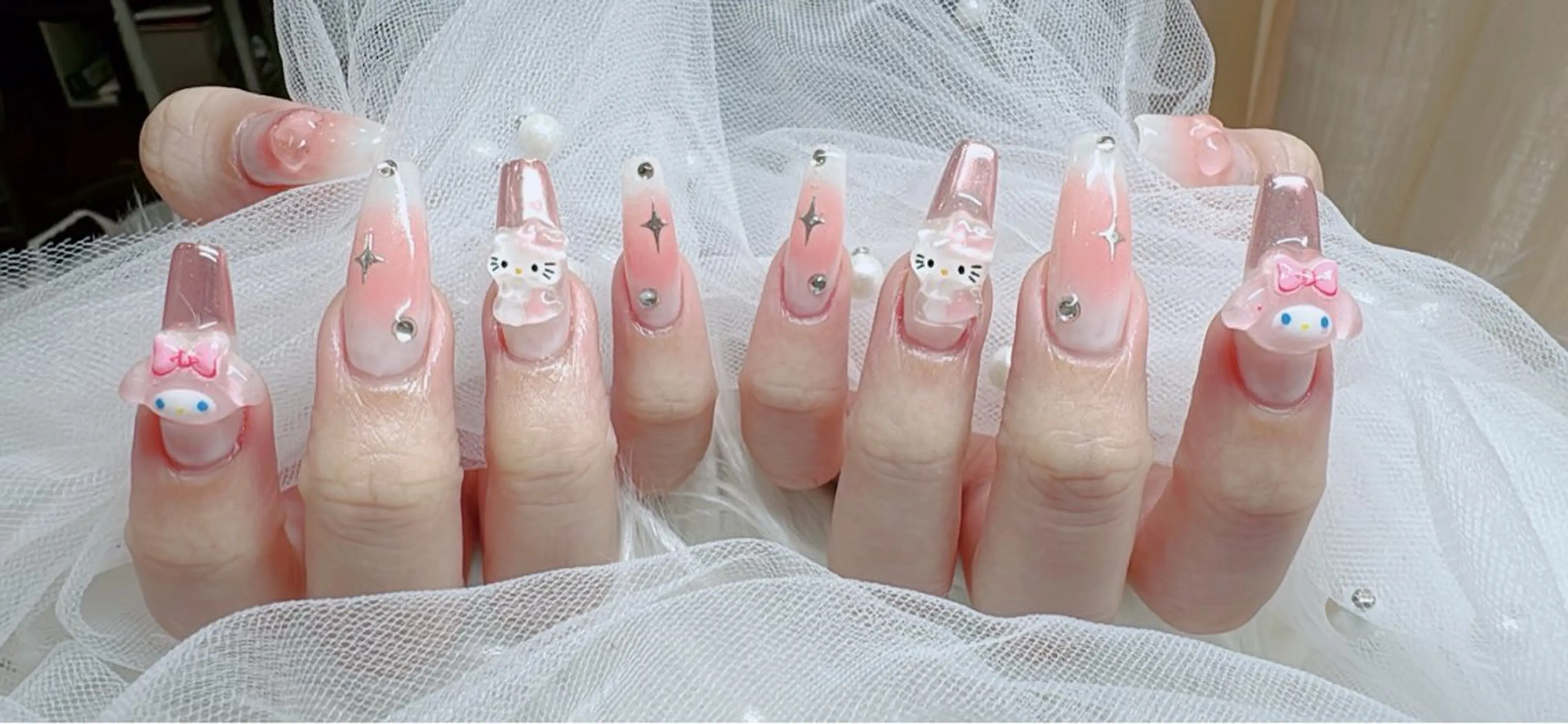 ネイル ハンドネイル ハンドケア Moon Nail ナナのネイルデザイン