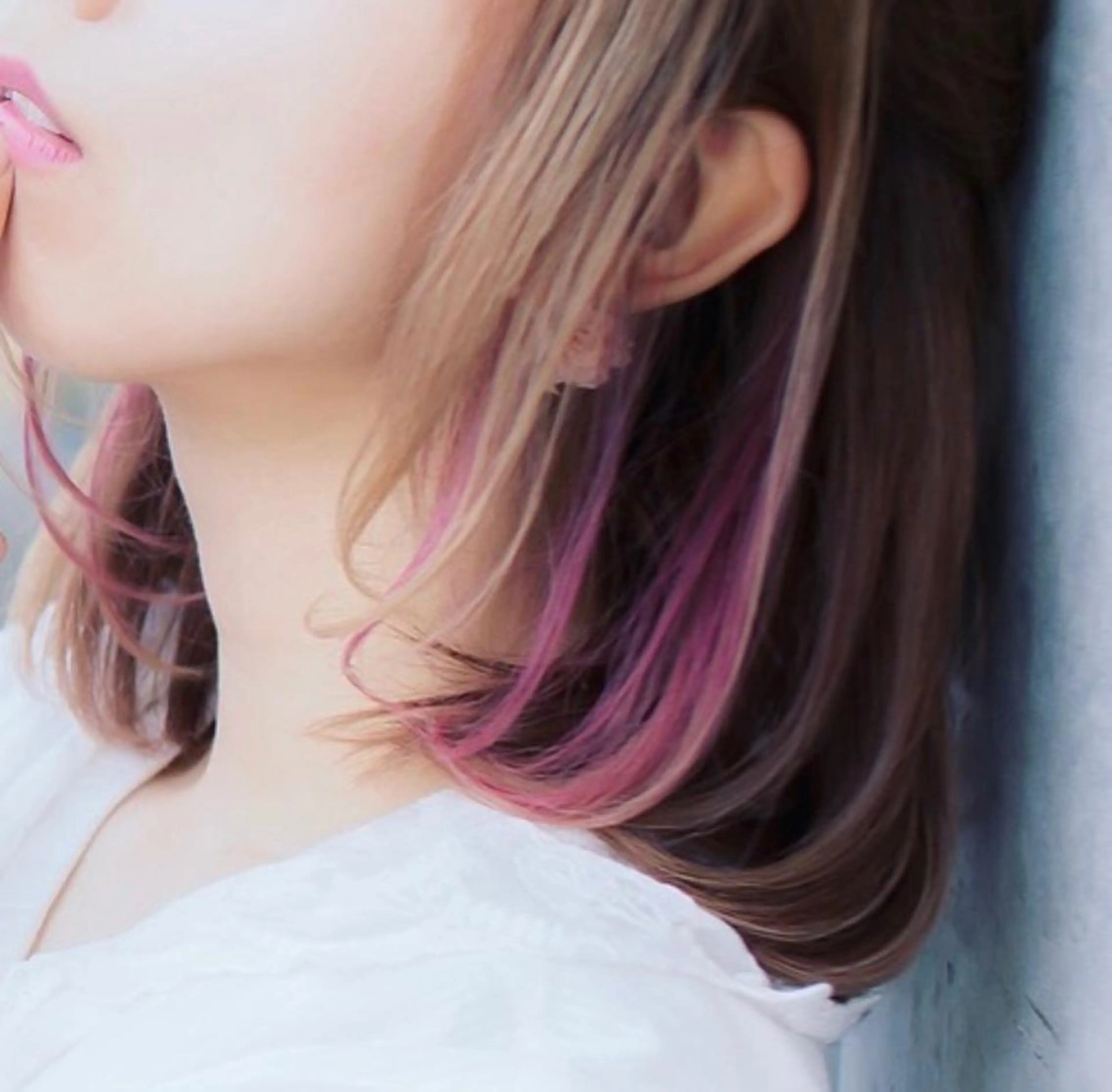 ミディアム カラー 古川 琴美のヘアスタイル