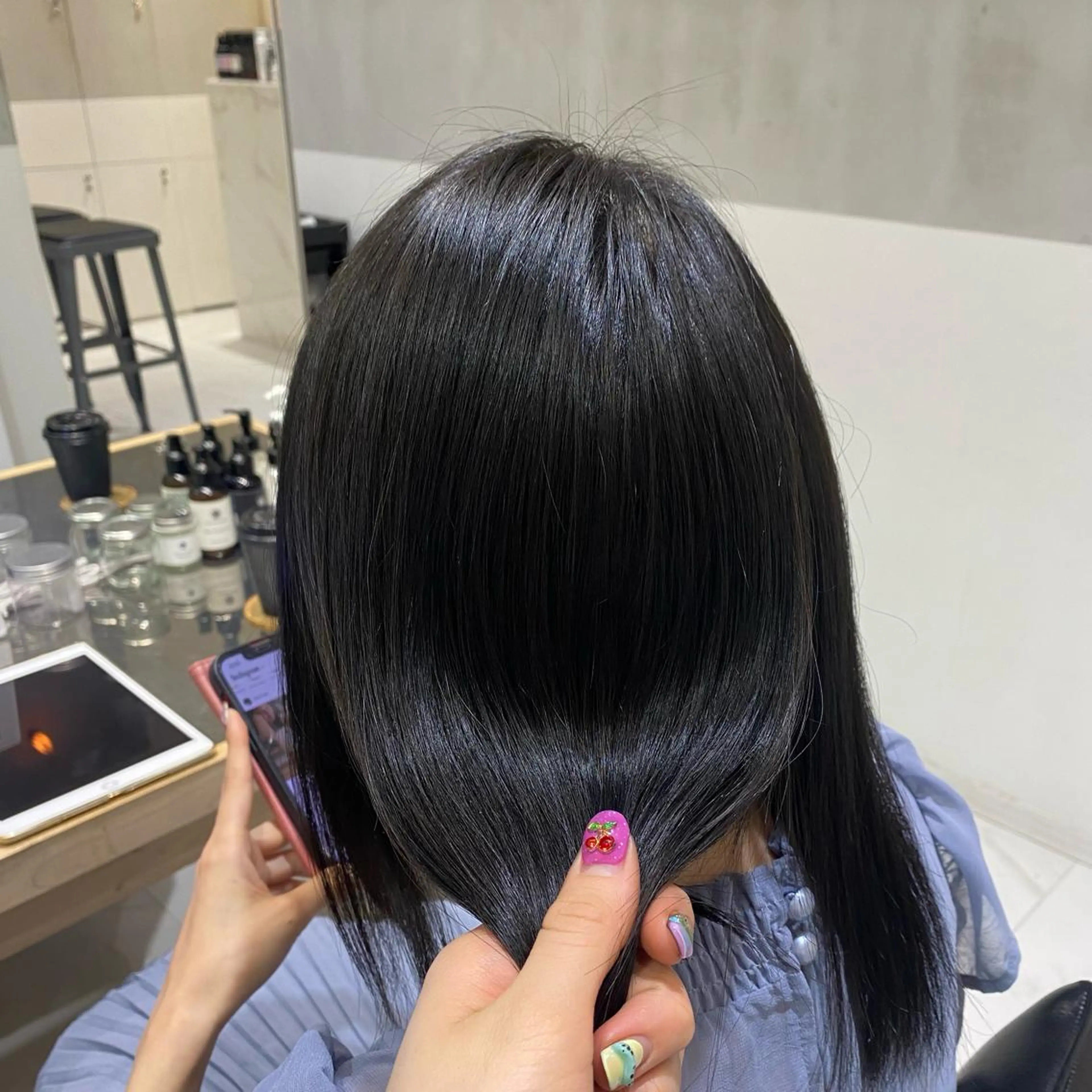 ミディアム カラー グレージュ ヘアカラー トリートメント 艶感/ナチュラル 🌿マアヤのヘアスタイル