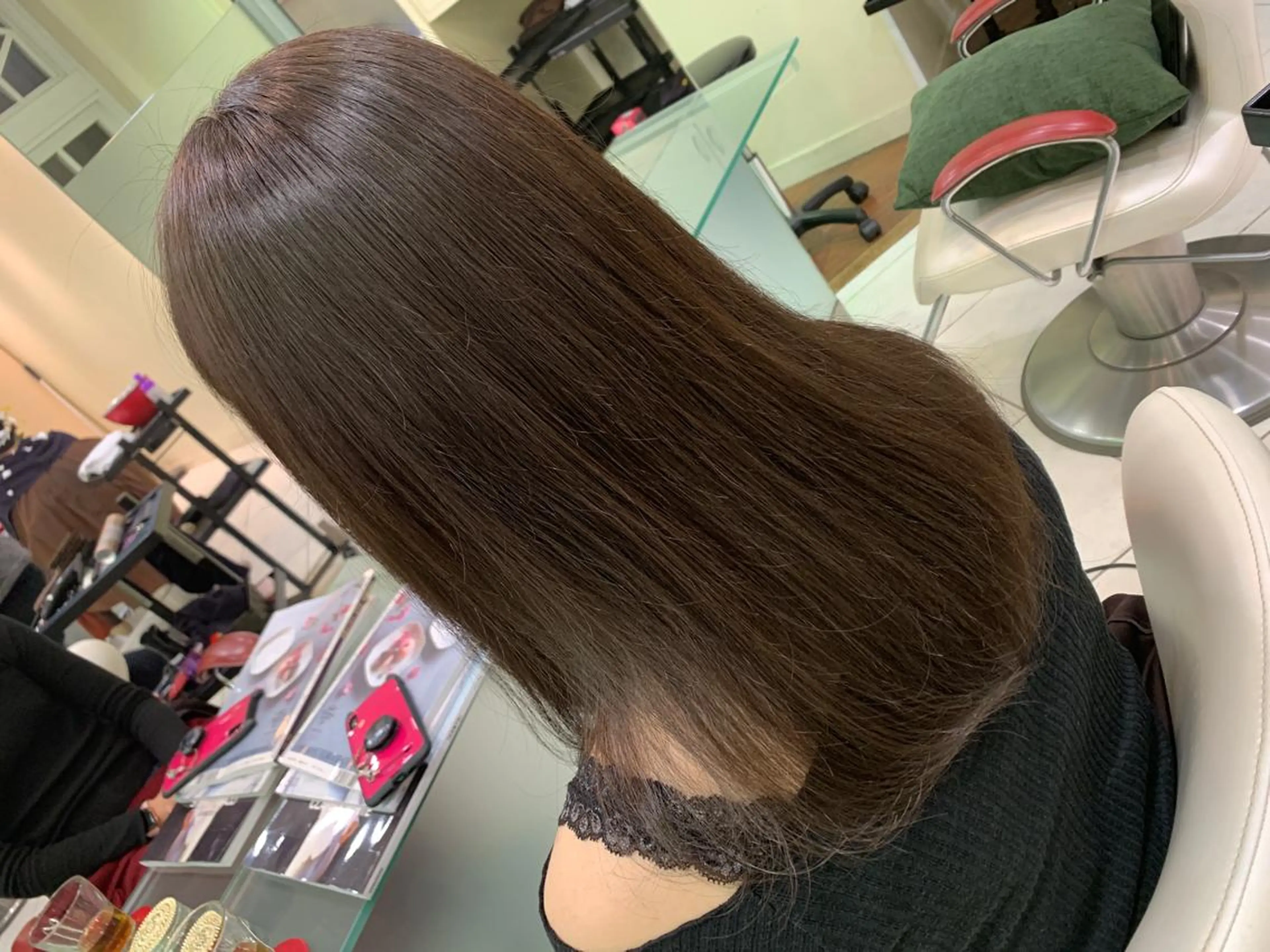 セミロング ヘアカラー トリートメント 今村 愛美のヘアスタイル