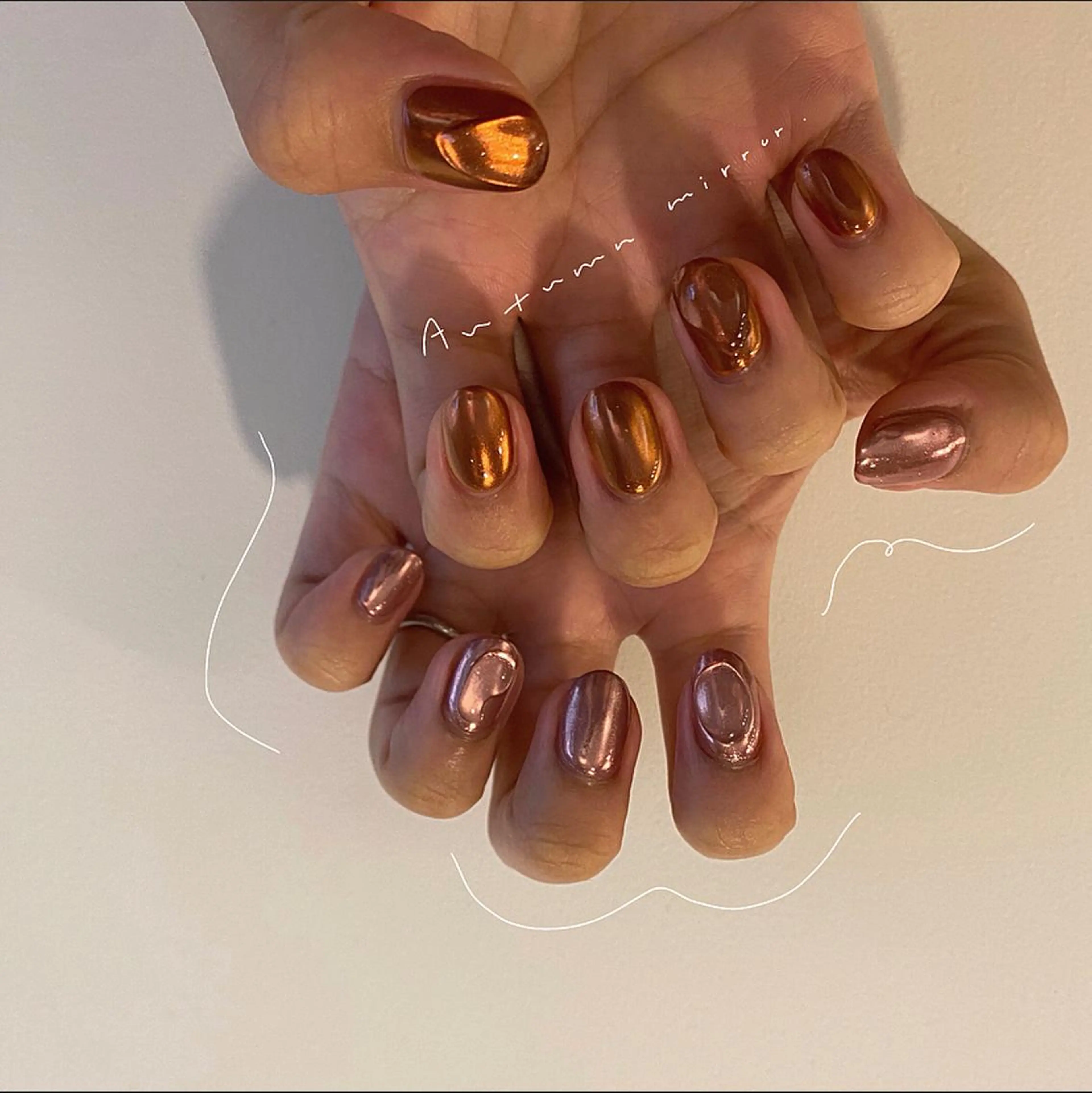 ネイル ミラーネイル ぷっくりネイル ハンドネイル &. momoのネイルデザイン