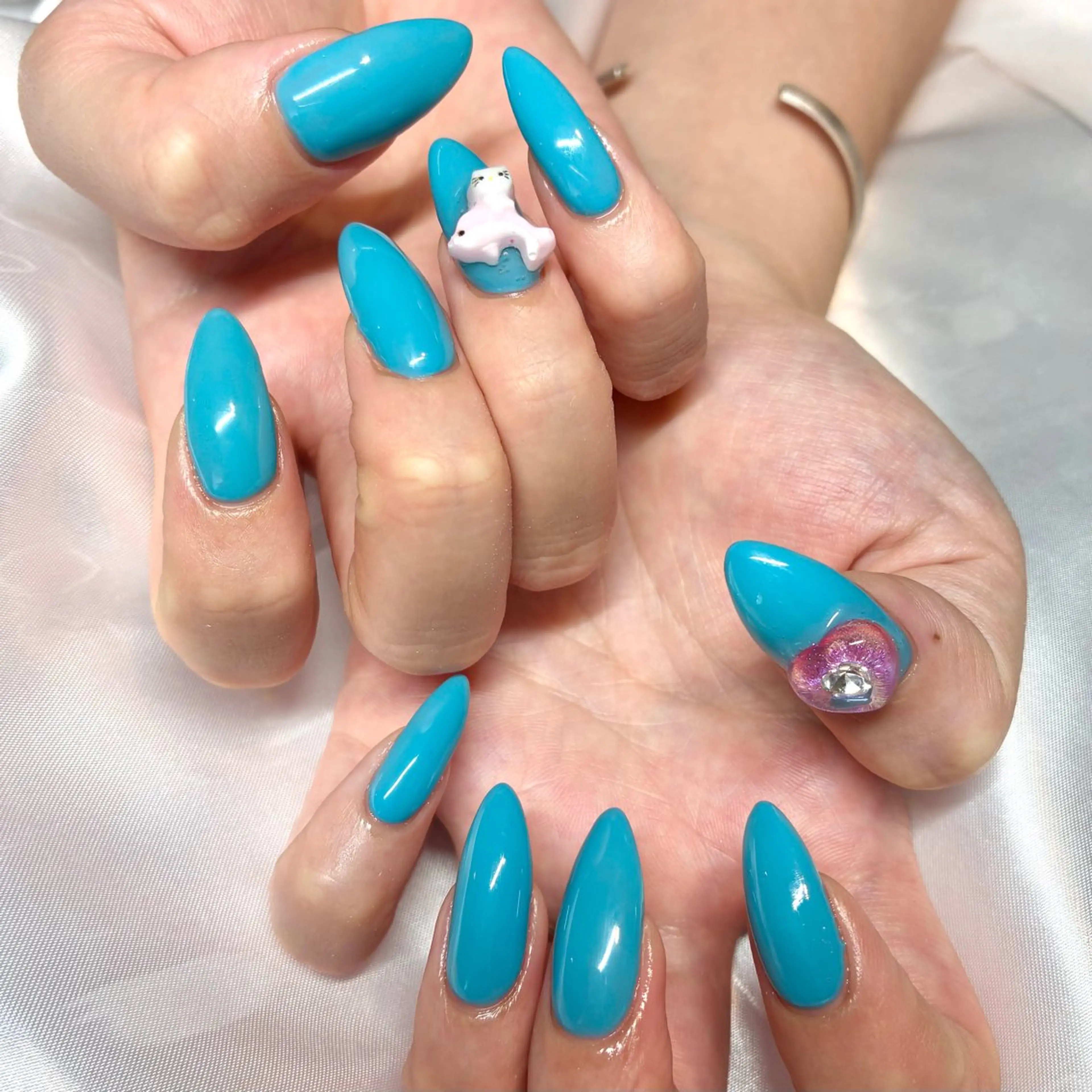 ネイル ハンドネイル Nail ヌシん家 AKANEのネイルデザイン