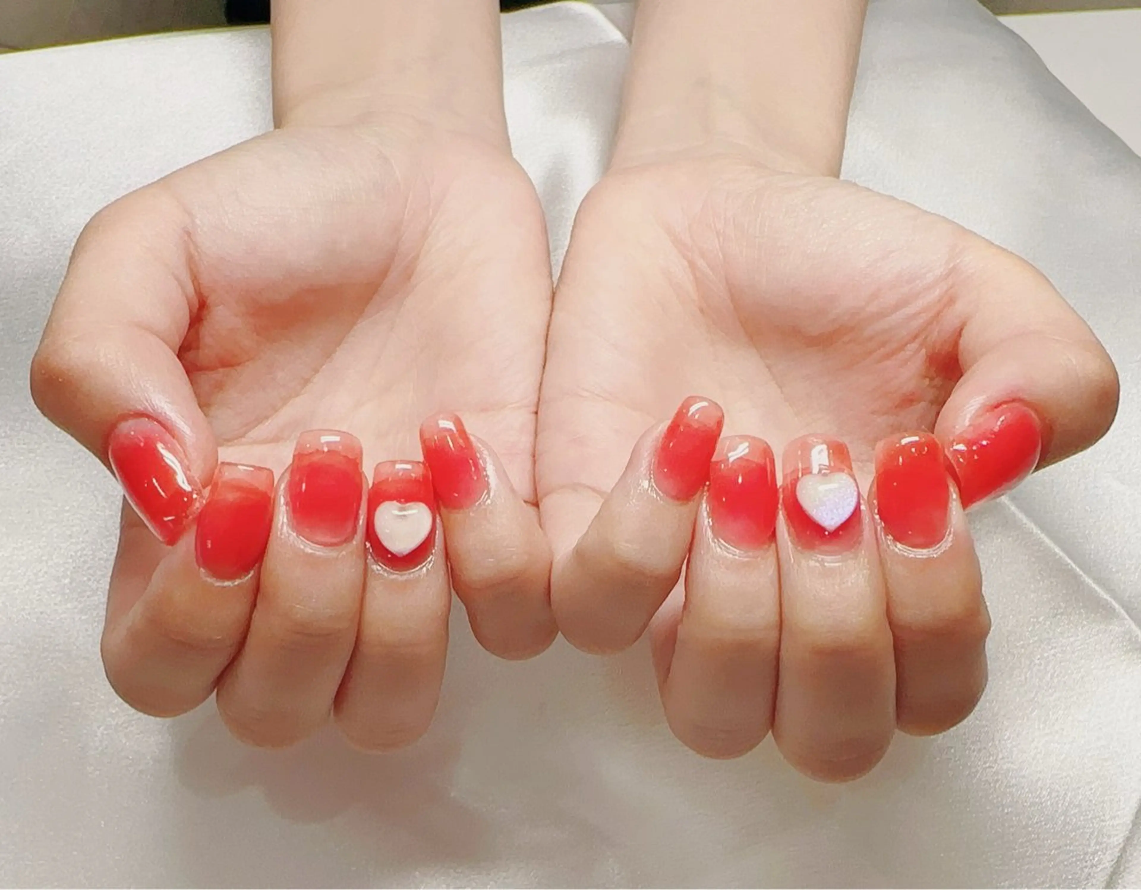 ネイル Ui_Amor (パラジェル)のネイルデザイン