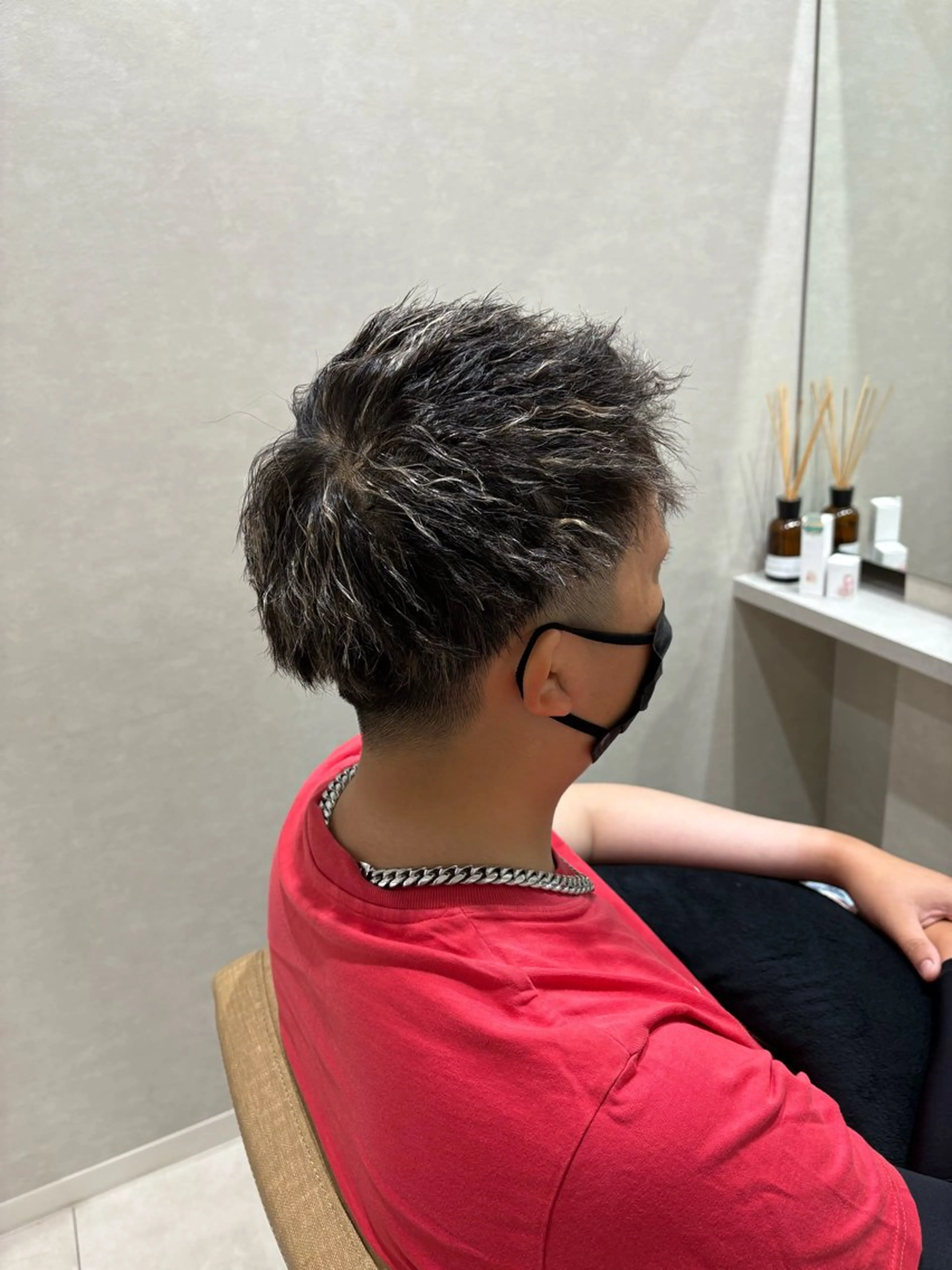 パーマ メンズ メンズパーマ メンズツイストパーマ ツイストパーマ カット パーマ newi大分/ 磯部栞里／艶感カラーのヘアスタイル