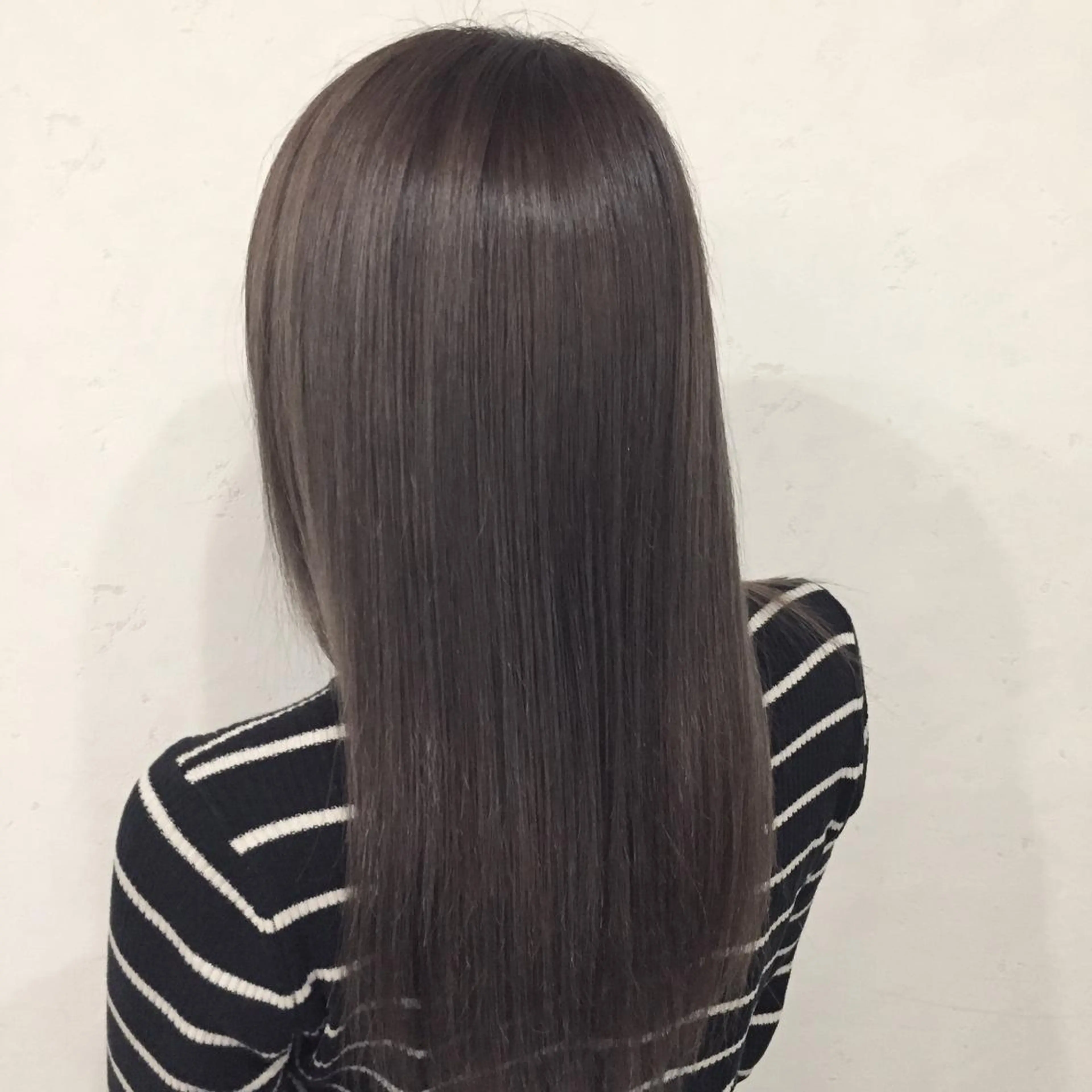 ミディアム cecilhair 福岡天神店のヘアスタイル