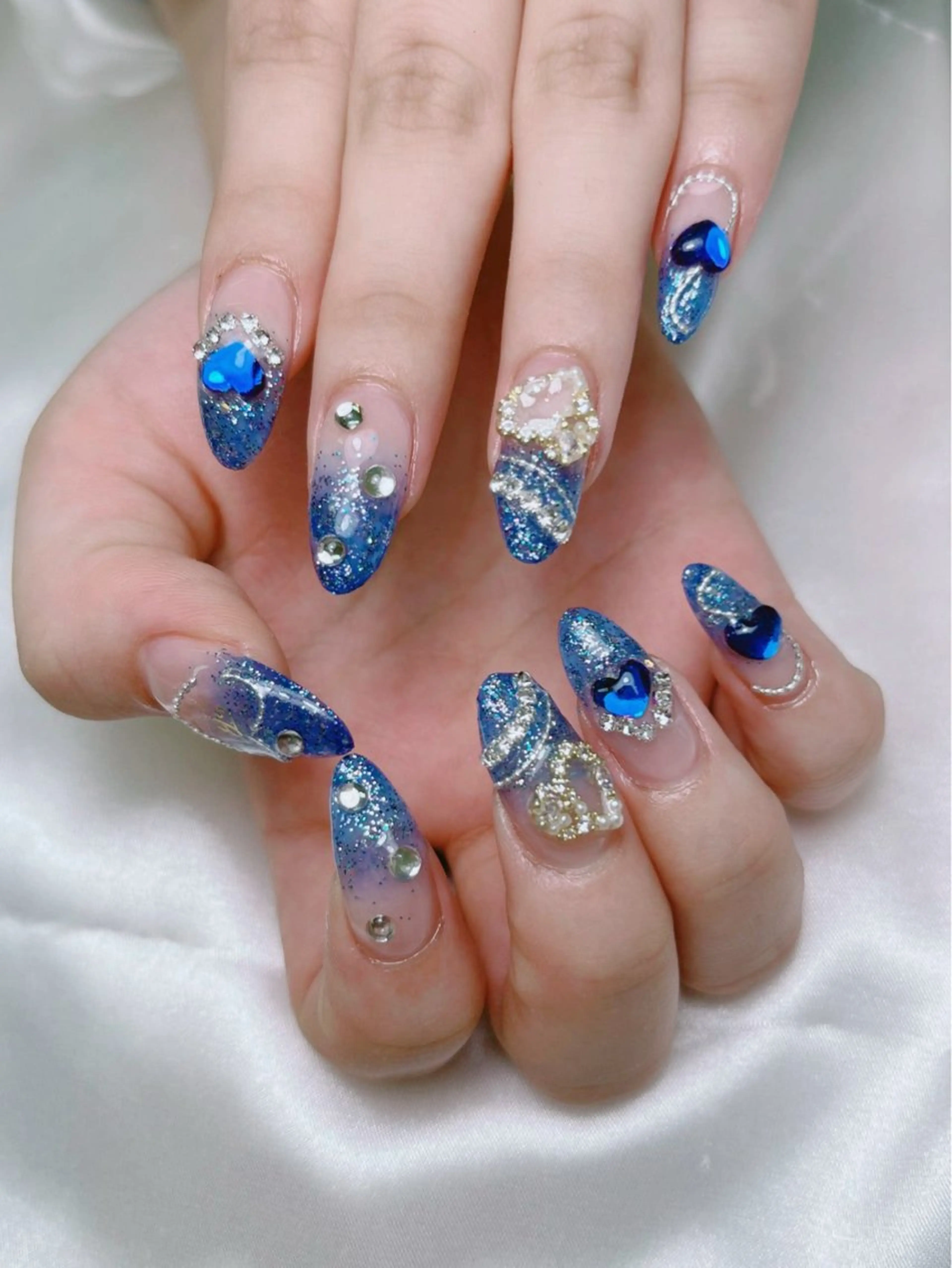 ネイル ハンドネイル lucky nail 歌舞伎町のネイルデザイン