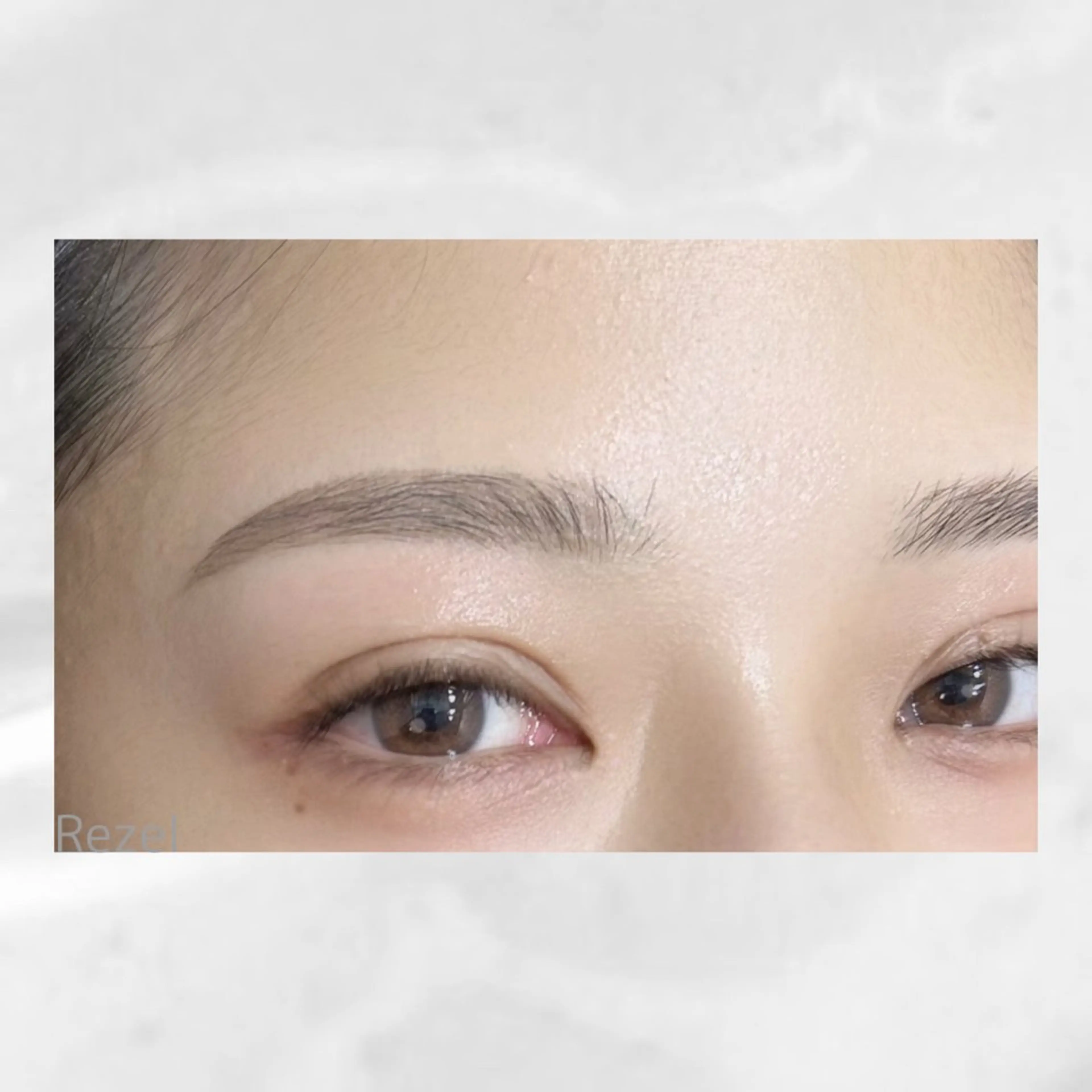 アイブロウ Rezel Eyebrowの眉毛・アイブロウイメージ
