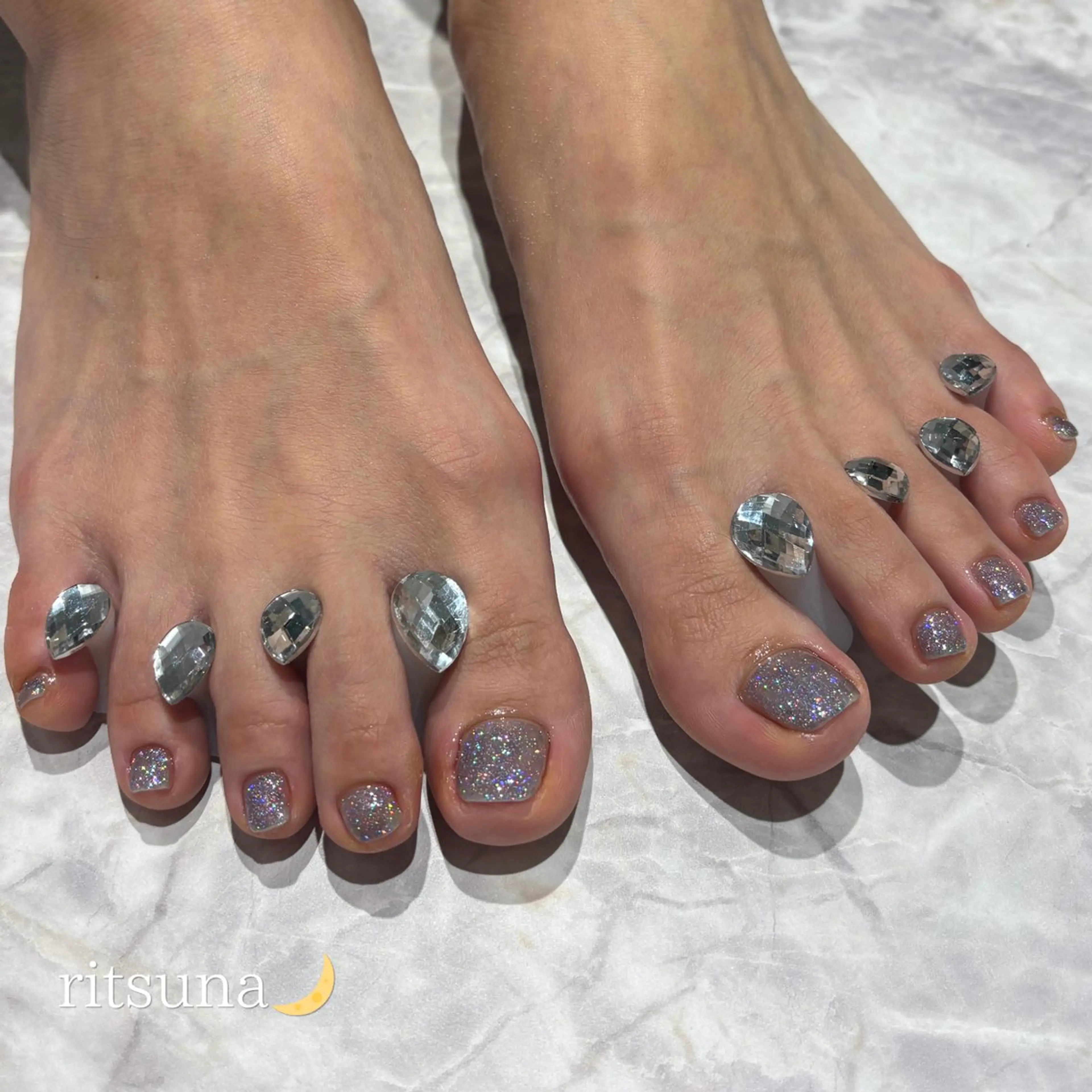 ネイル フットネイル ritsuna🌙 nail 堺筋本町のネイルデザイン