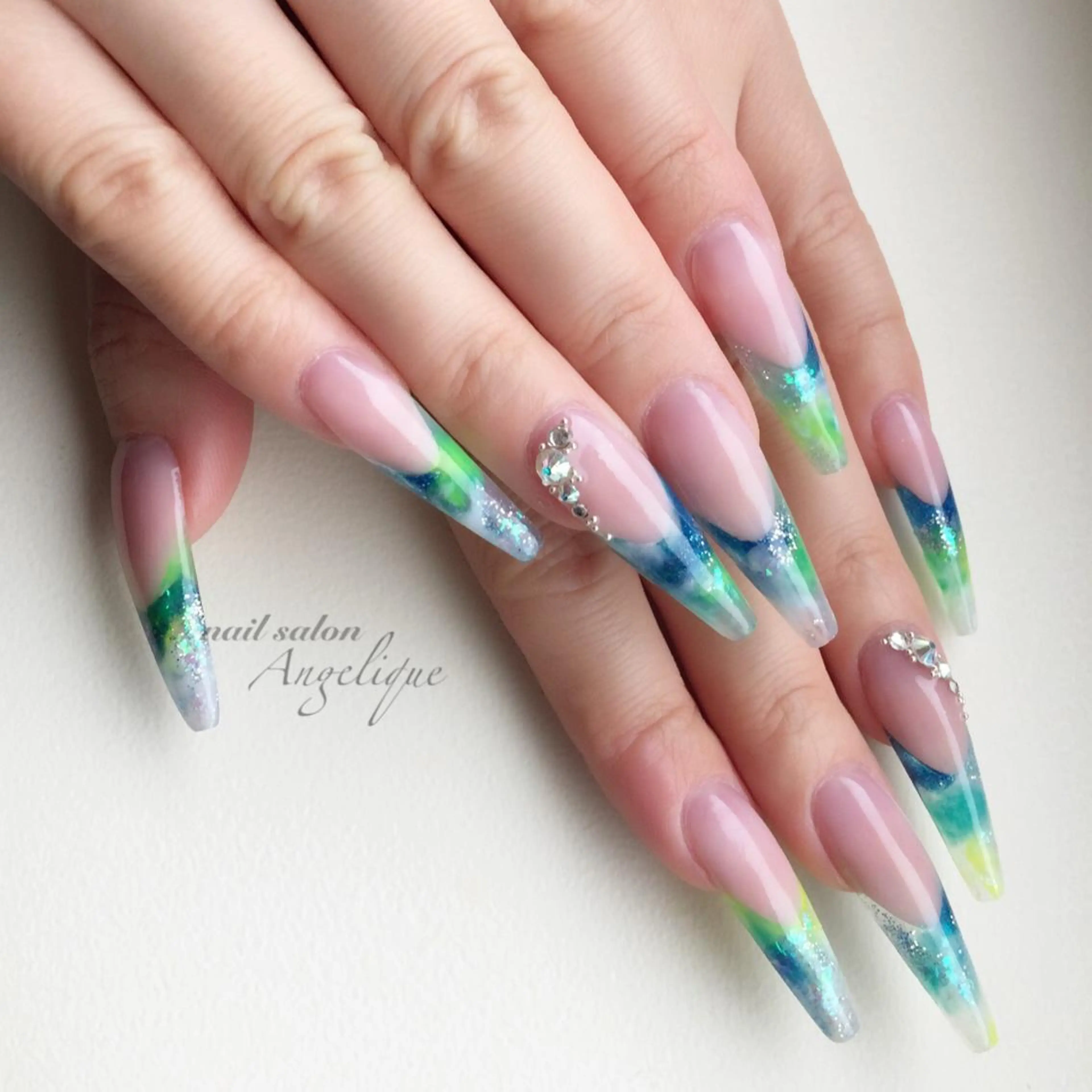 ロング ネイル ロング フレンチネイル ラメ(グリッター) ロングネイル Nail salon Angeliqueのネイルデザイン