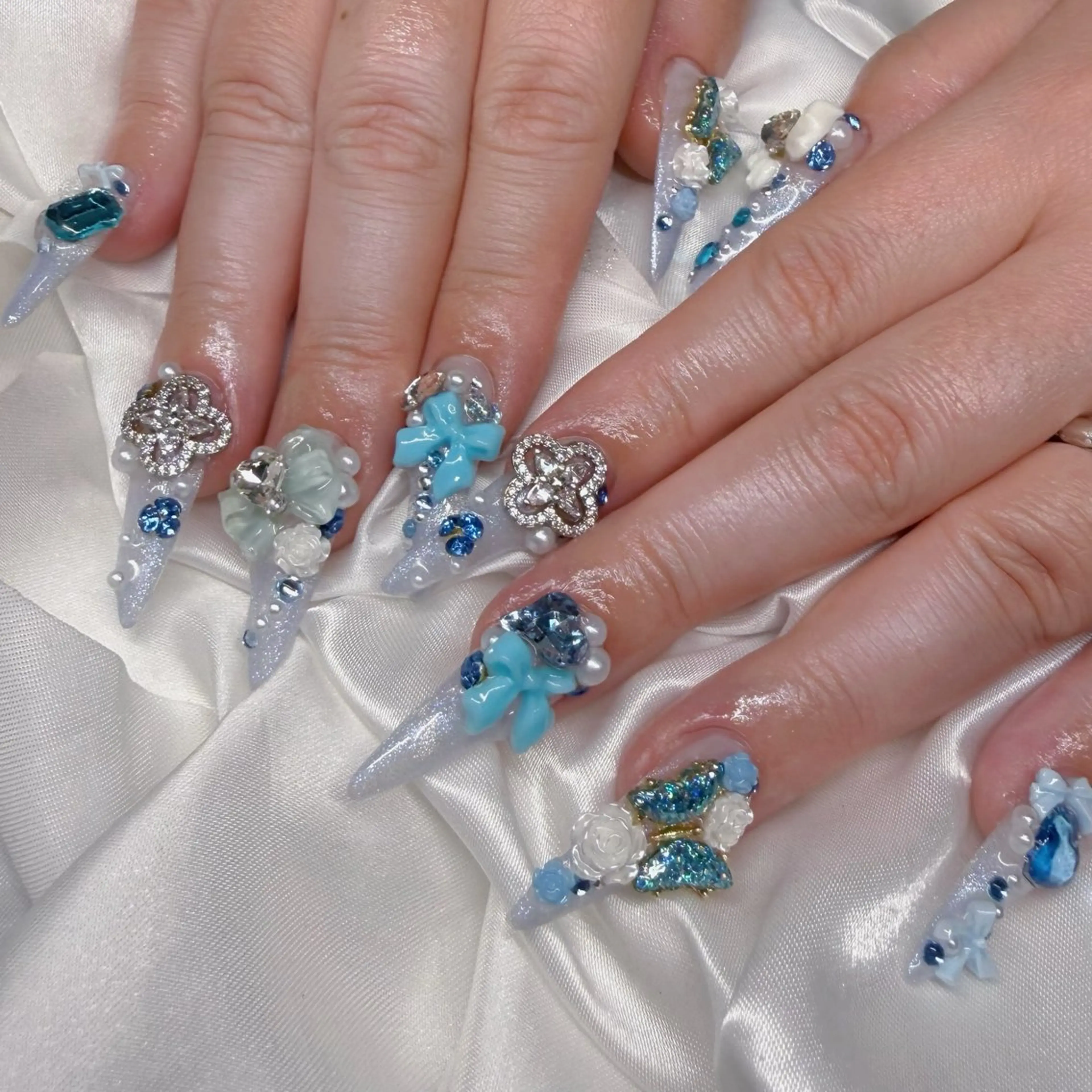 ネイル 水色 ハンドネイル mao｜ lilu ☾ ໋꙳のネイルデザイン