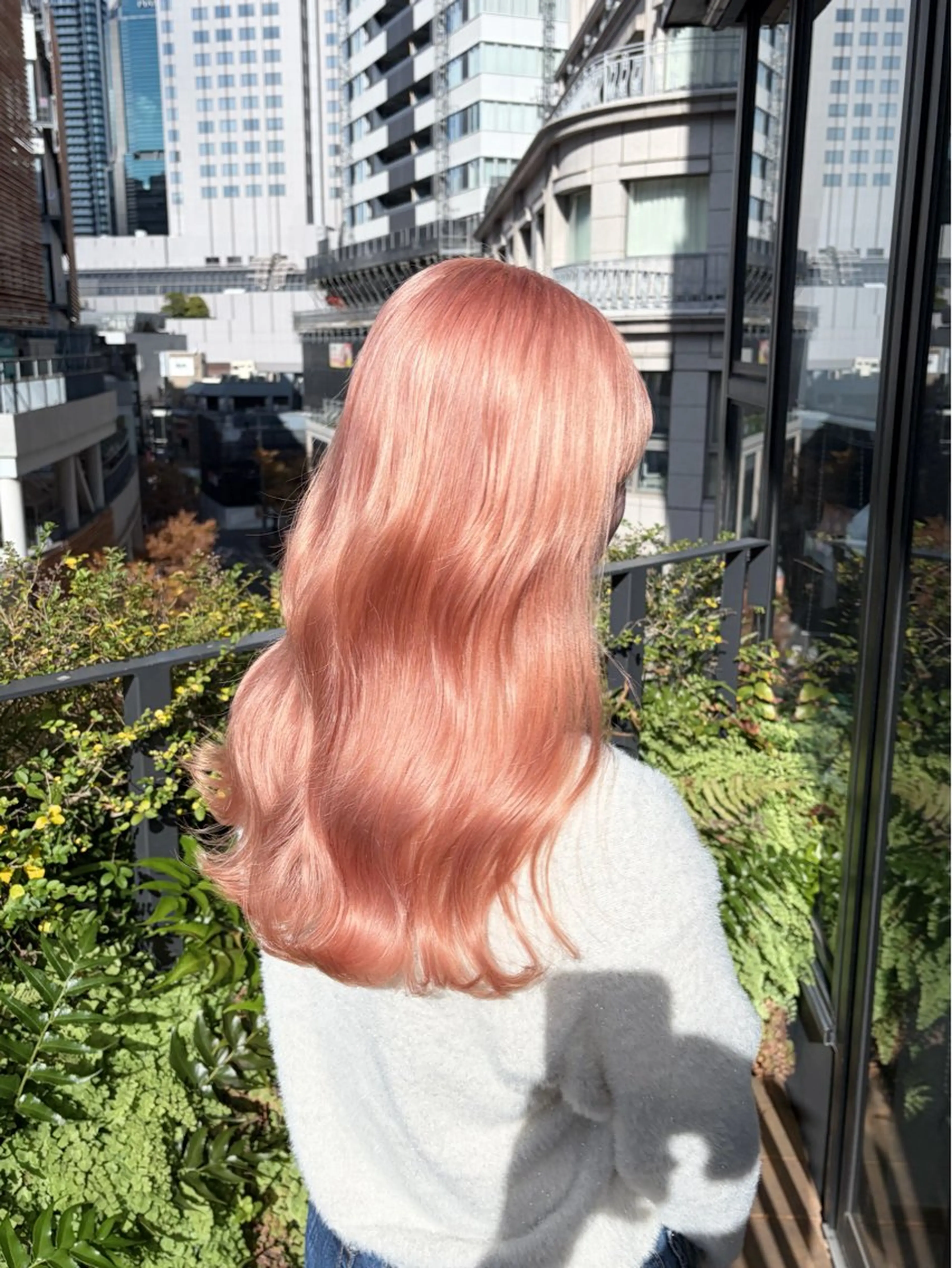 ロング 柔らかいハイトーン/ kizunaのヘアスタイル