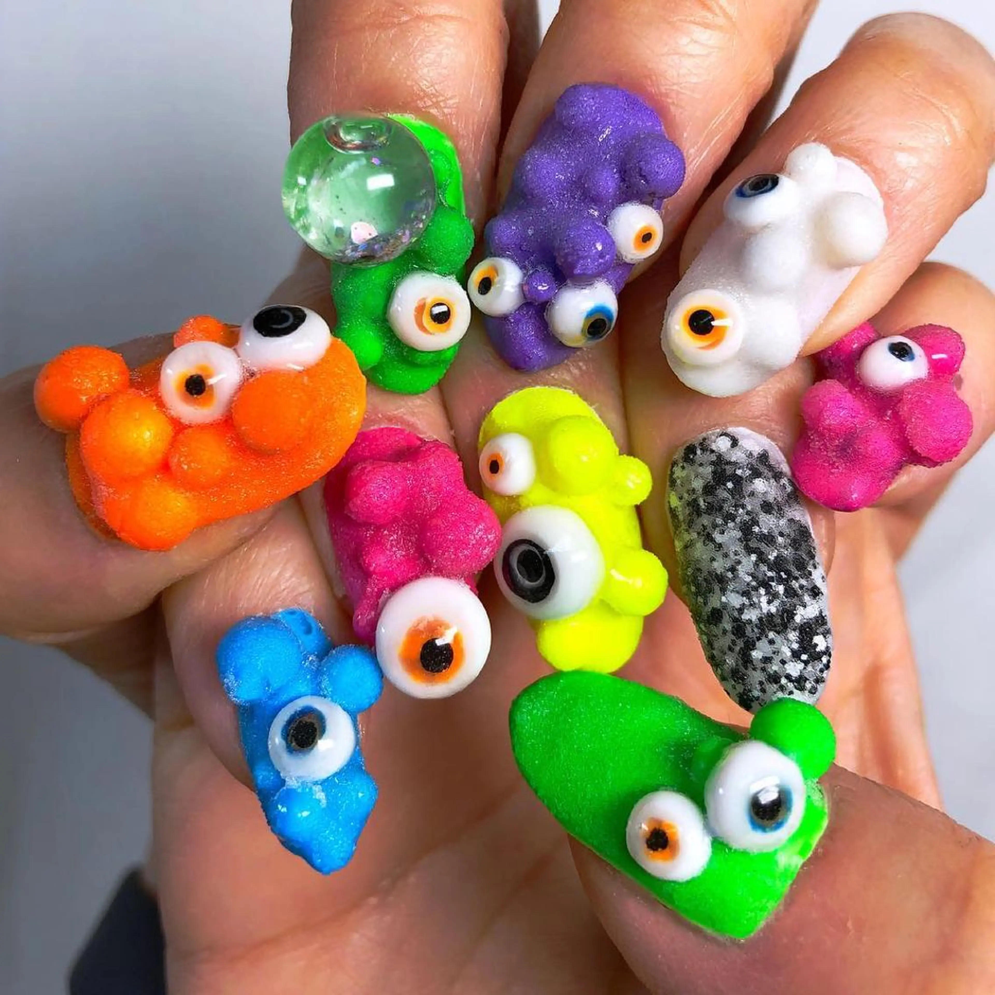 ネイル アートネイル ル ンのネイルデザイン