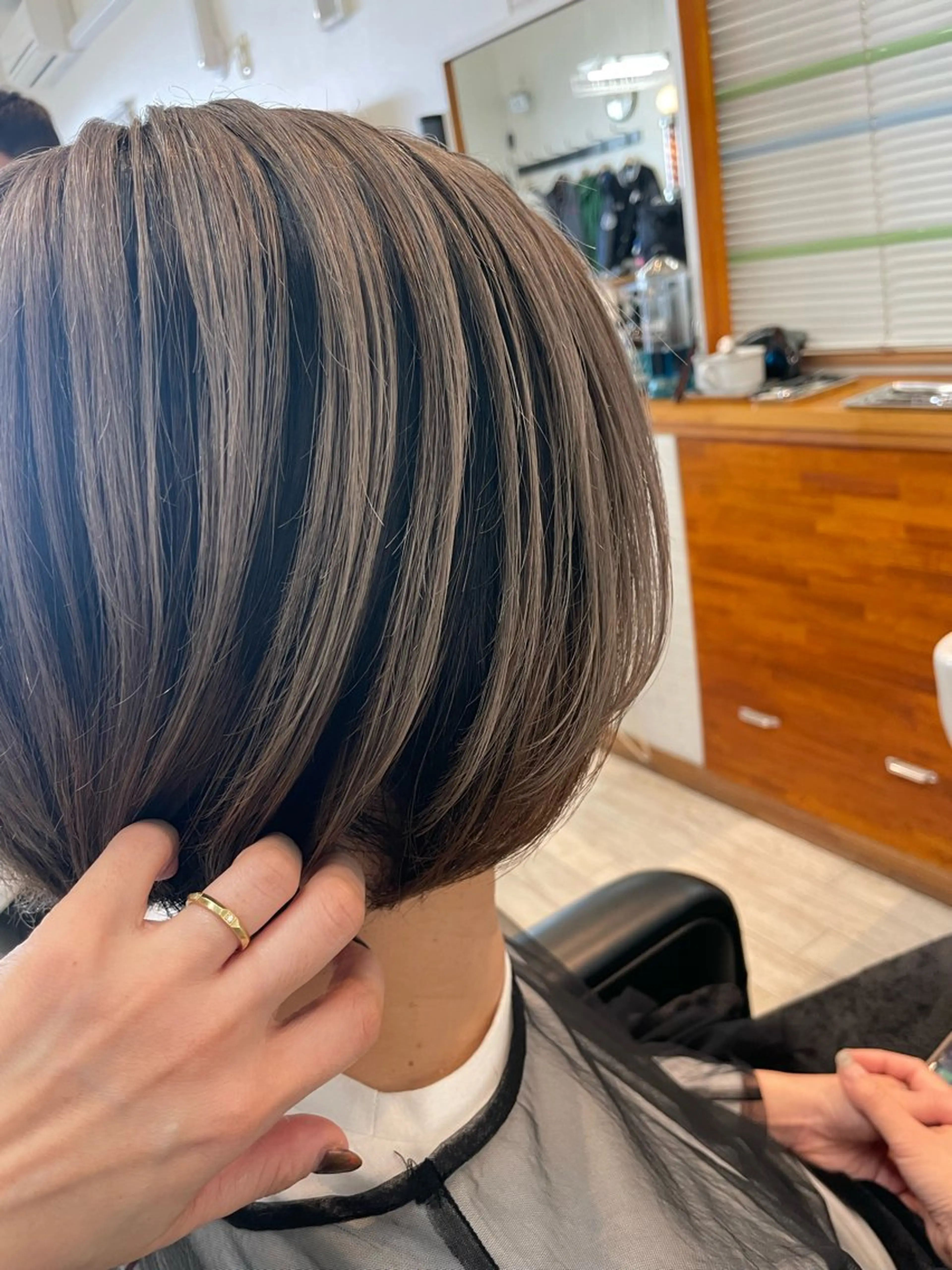 ショート カラー グレージュ ヘアカラー トリートメント 通い続けられるサロン ママ美容師　明日香のヘアスタイル