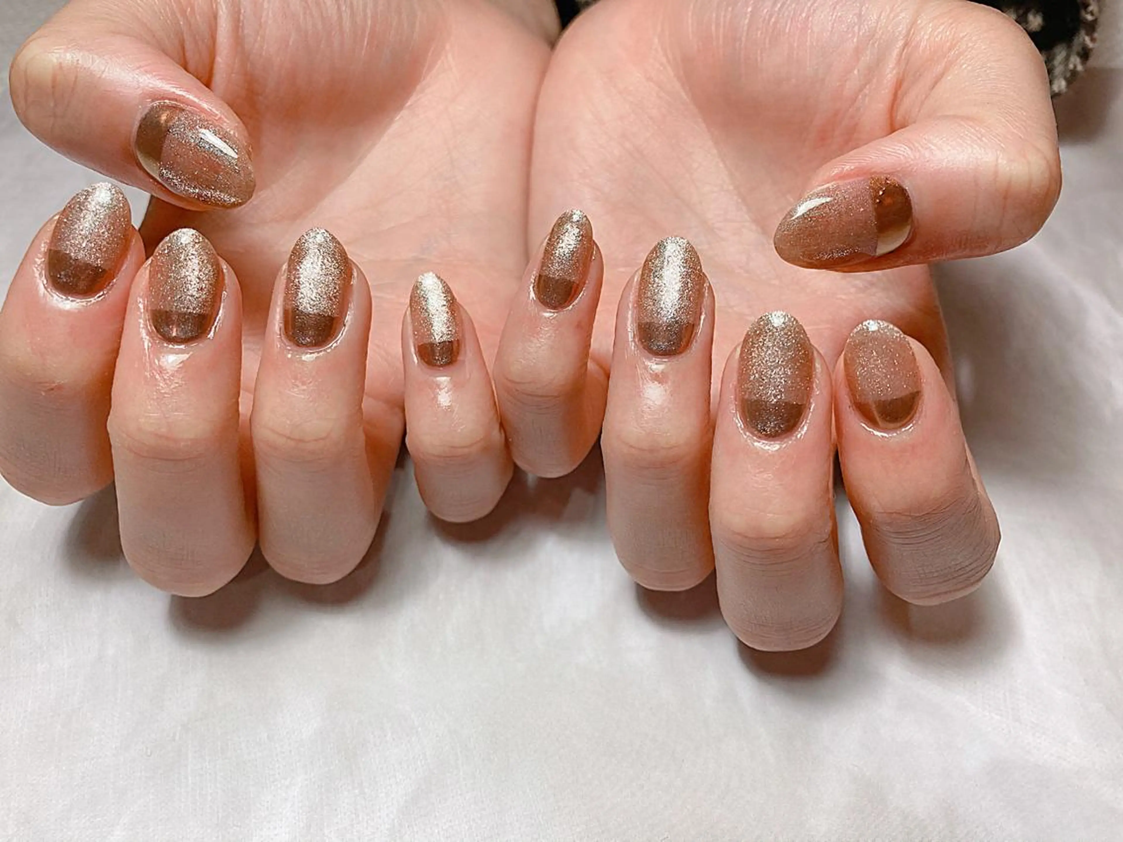 ショート カラー ネイル マツエク・マツパ illum hicariのネイルデザイン