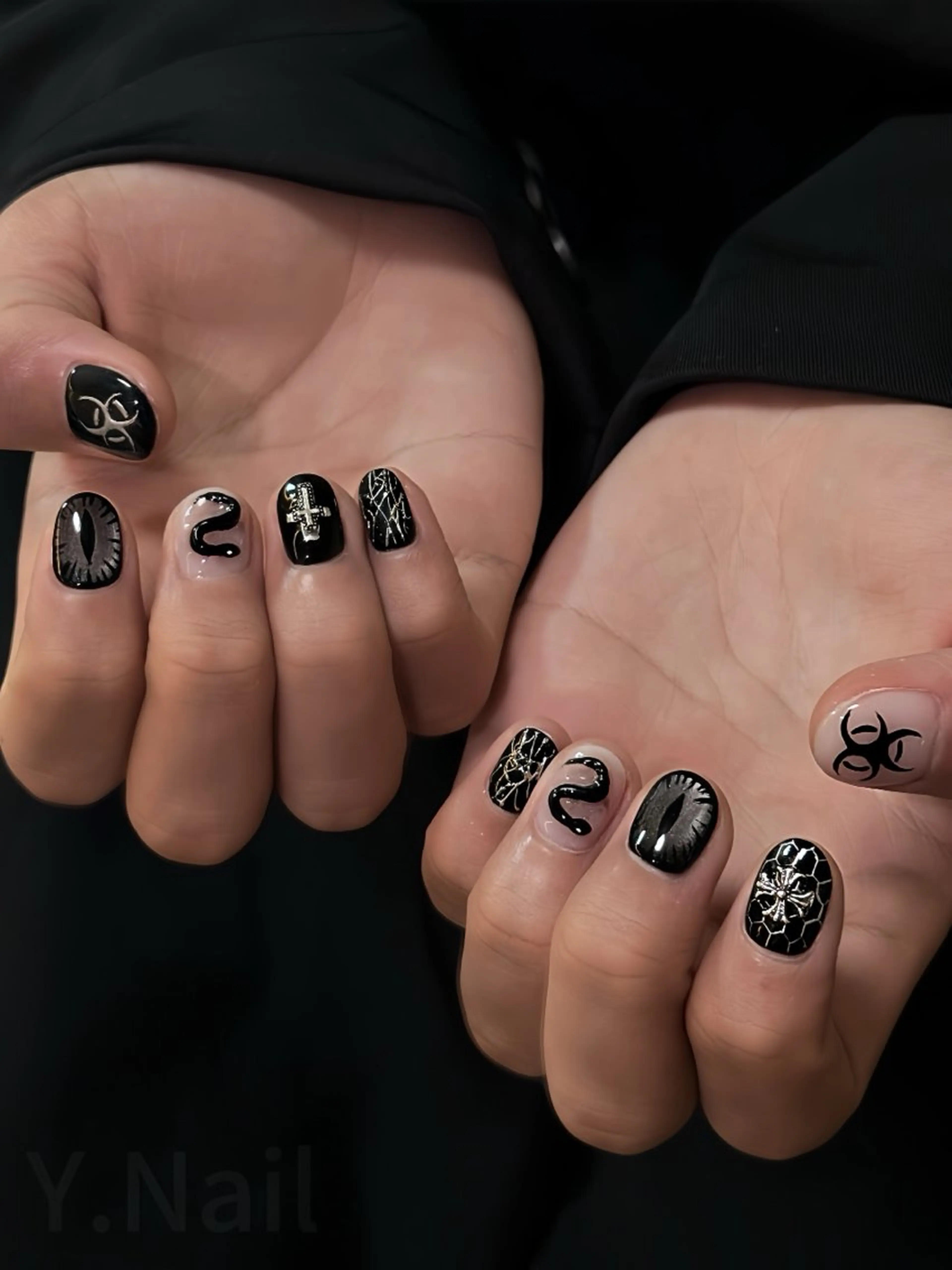 ネイル ハンドネイル Y. Nailのネイルデザイン