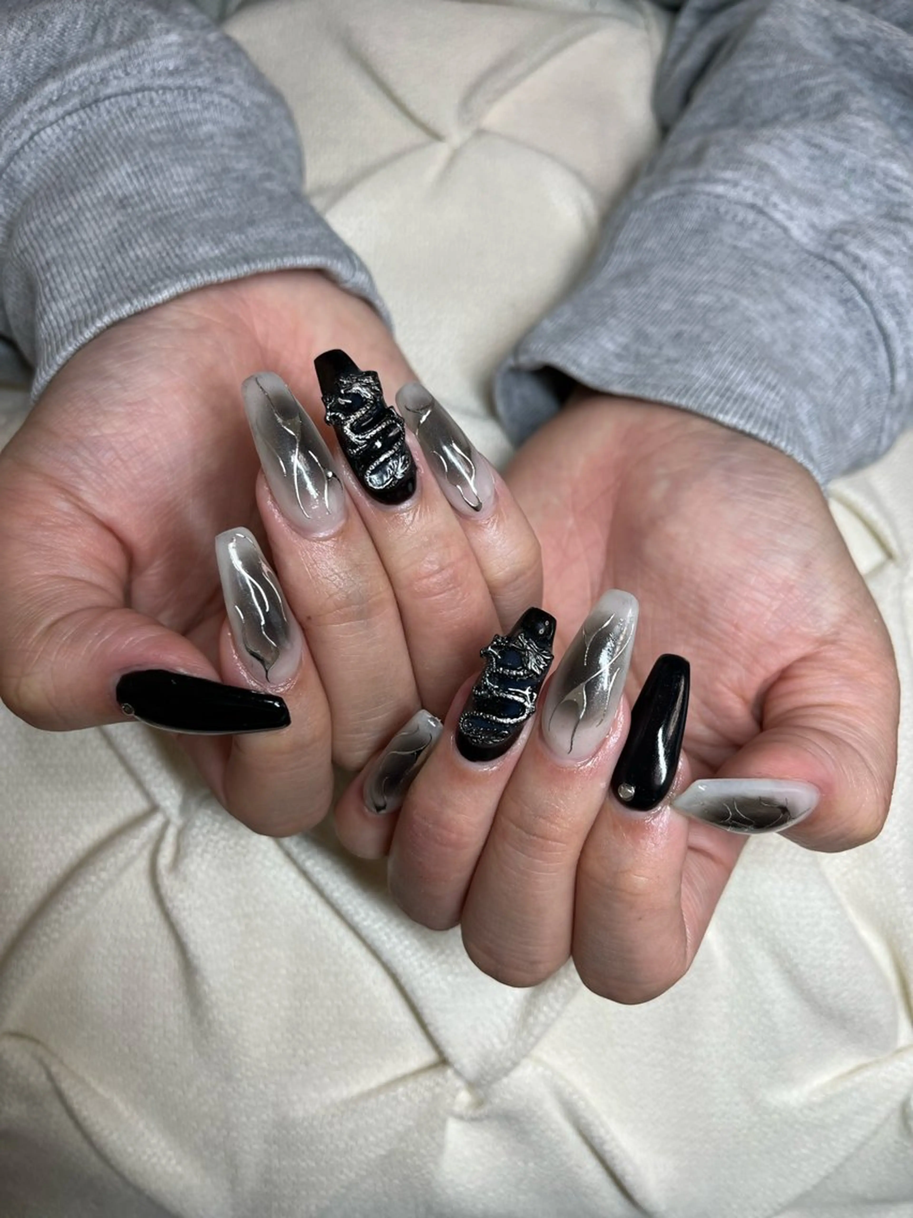 ネイル ハンドネイル nail.salon .Reversalのネイルデザイン