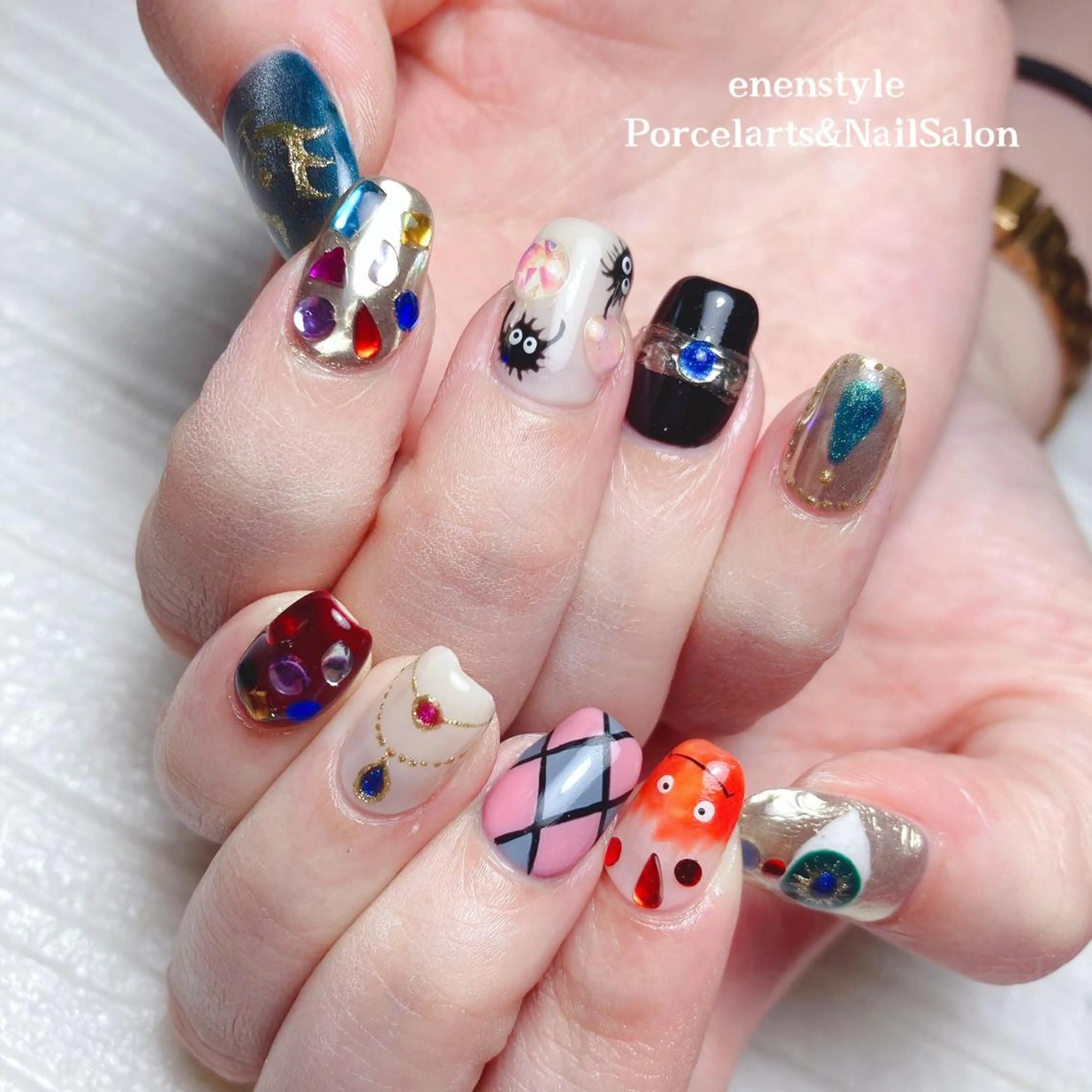 ミディアム ネイル 👑enen style👑のネイルデザイン