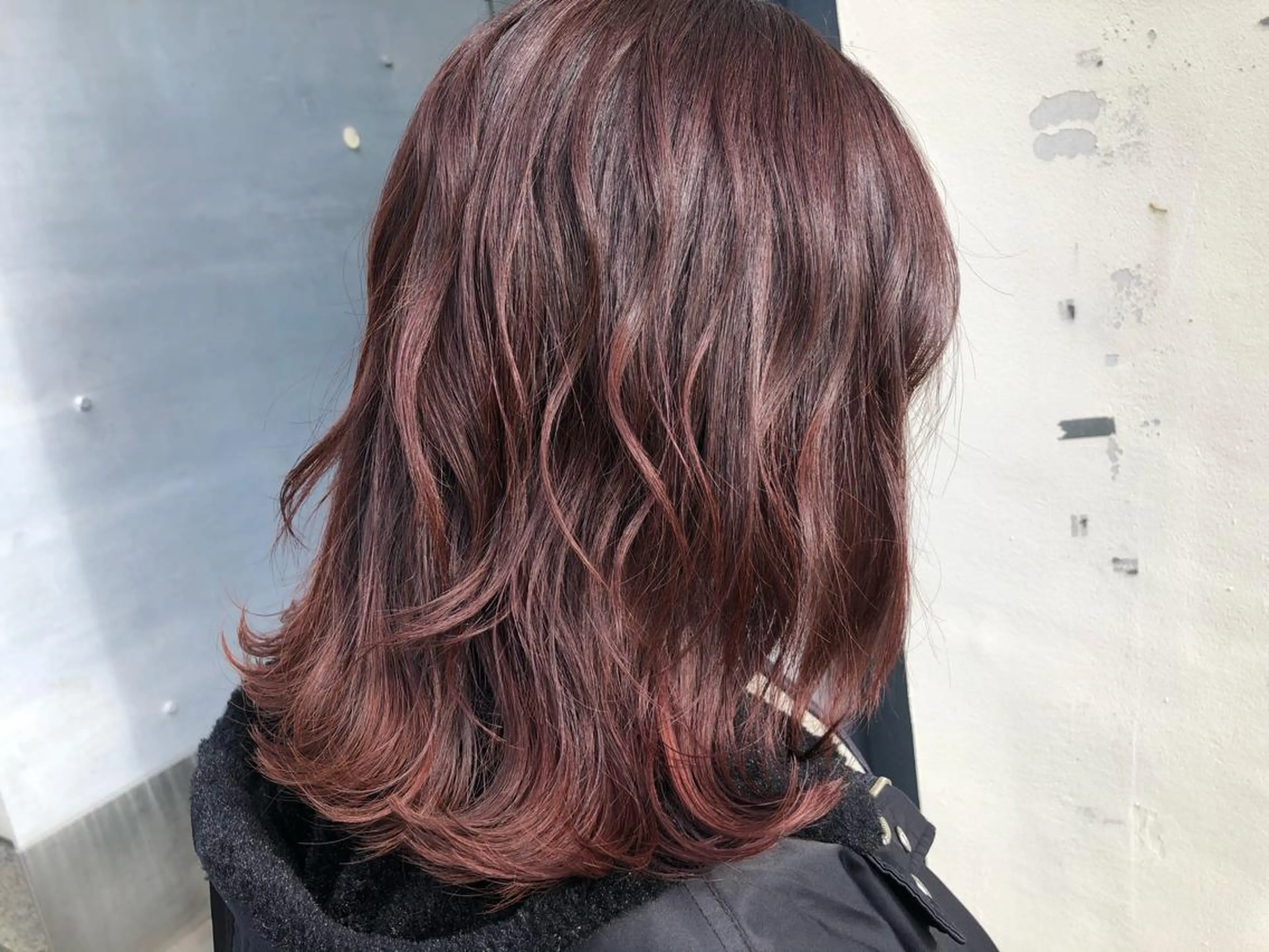 ミディアム カラー メンズ レイヤー ウルフ 弓木啓輔のヘアスタイル