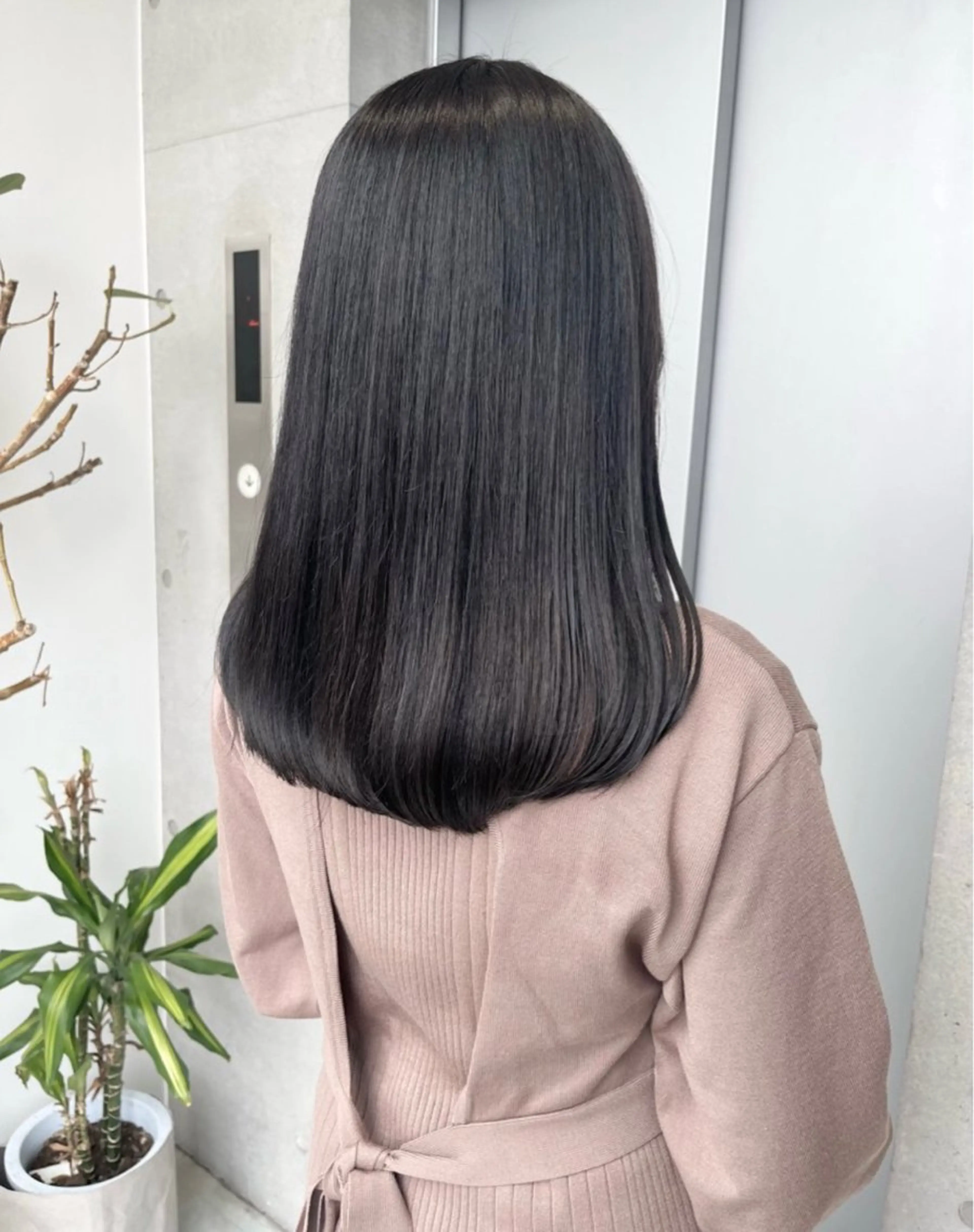 ロング カラー パーマ ヘアアレンジ カット ヘアカラー トリートメント ヘッドスパ ヘアセット 透明感/オリーブ/ グレージュ/YUKAのヘアスタイル
