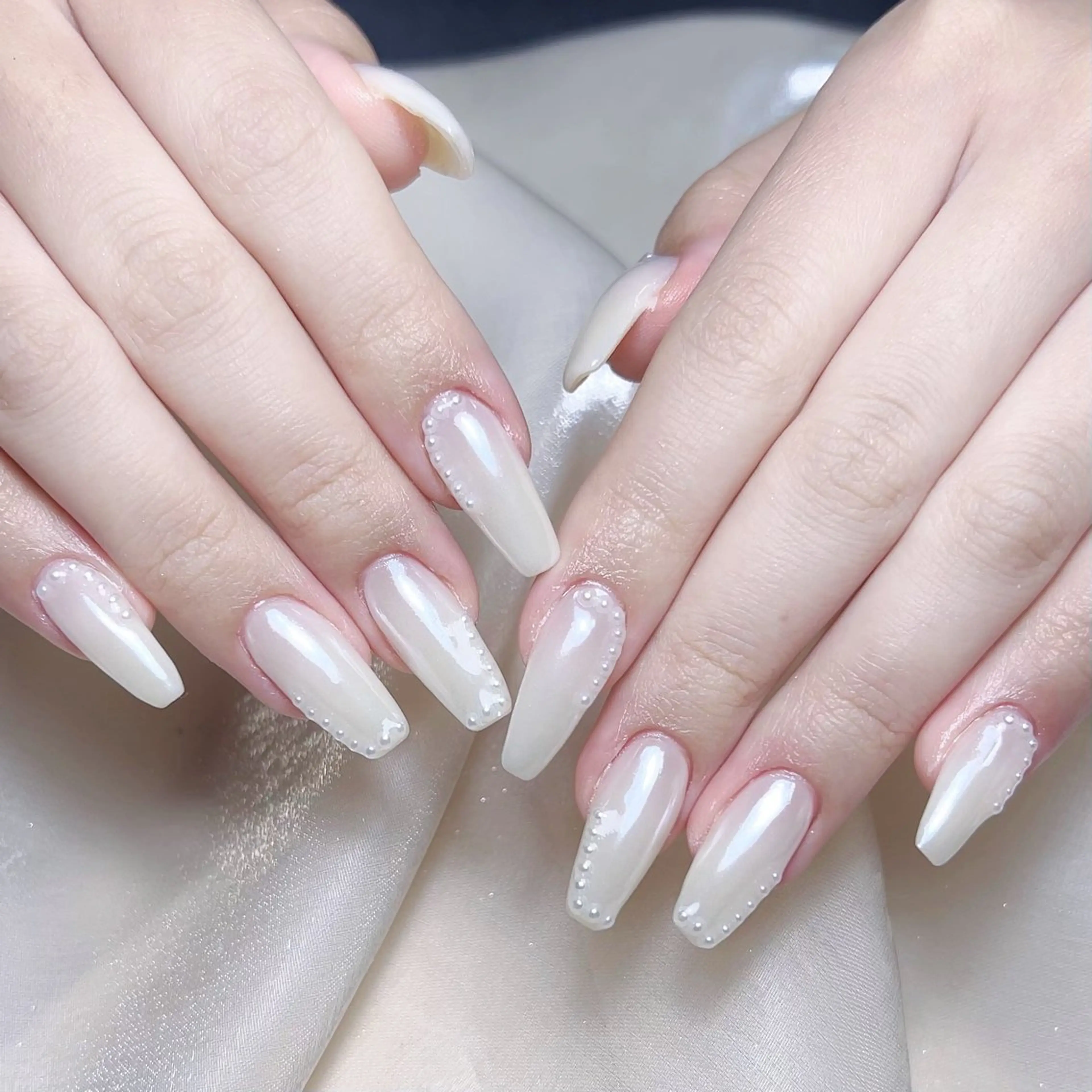 メンズ ネイル メンズ韓国風 アートネイル オーロラネイル ガーリー キラキラネイル Nail salon 木にいるのネイルデザイン