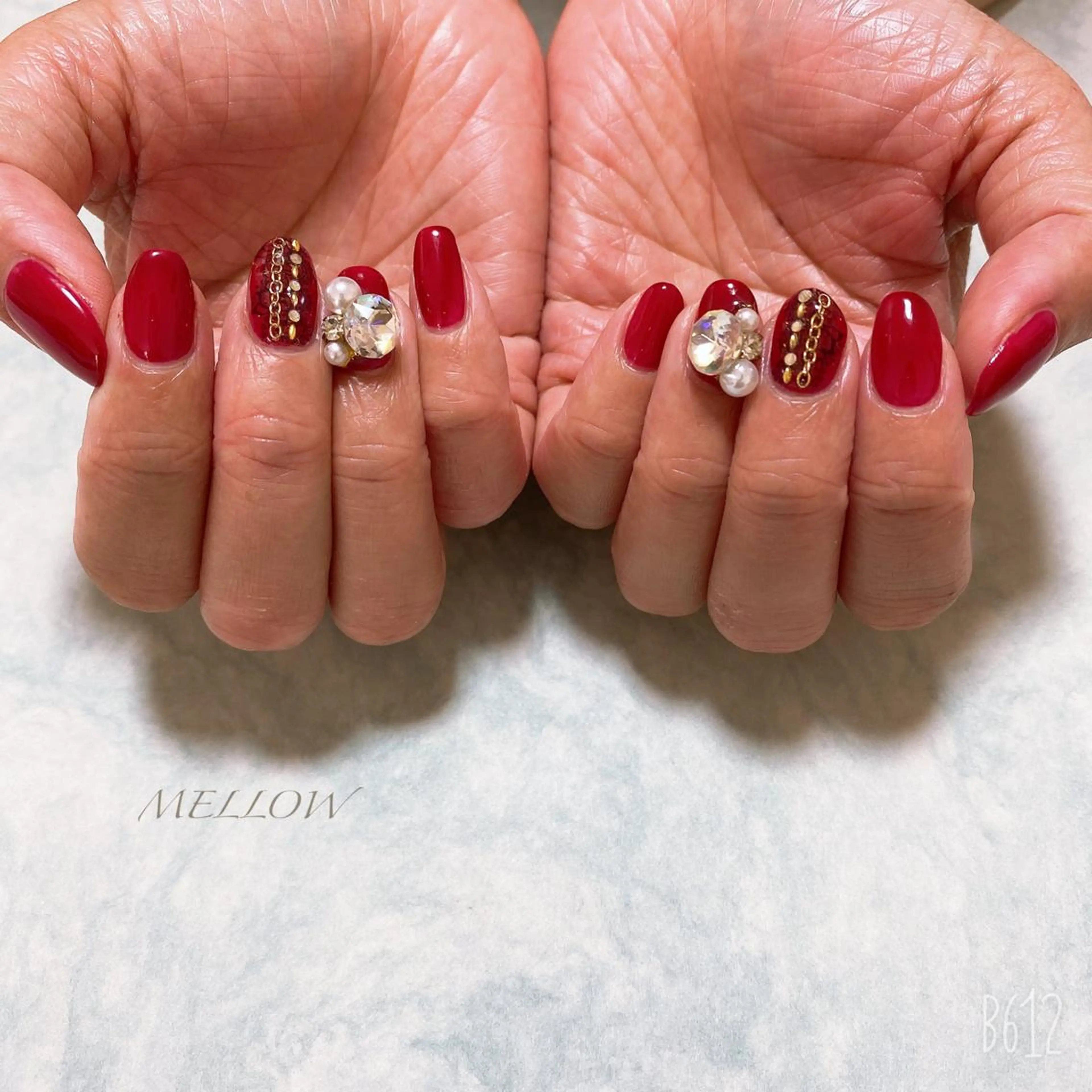 ネイル mayu 𓃠のネイルデザイン