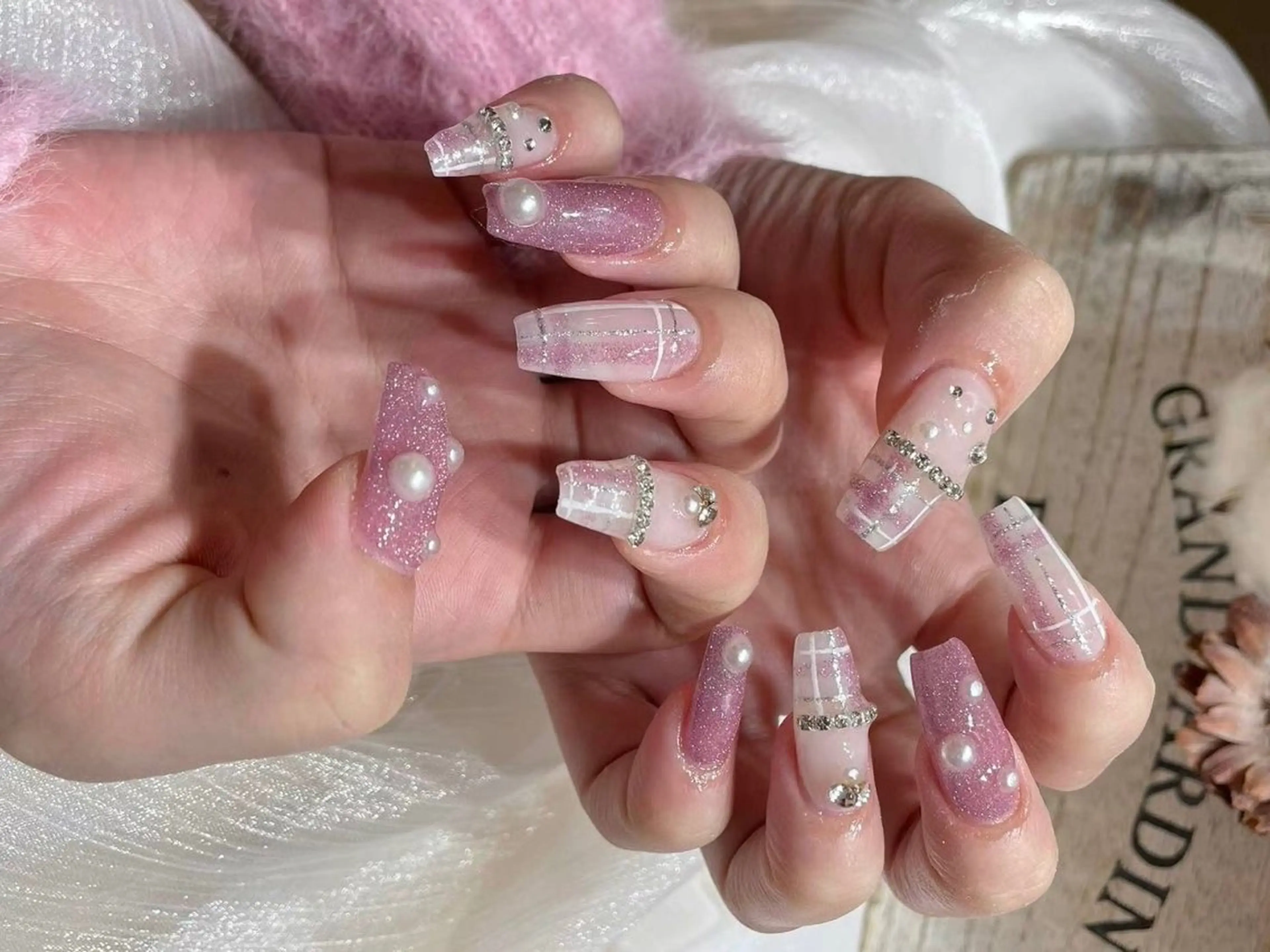 ネイル アートネイル フラワーネイル フットネイル ジェルネイル マグネットネイル Babarla　Nail　Salon所属・babarla Nailのネイルデザイン